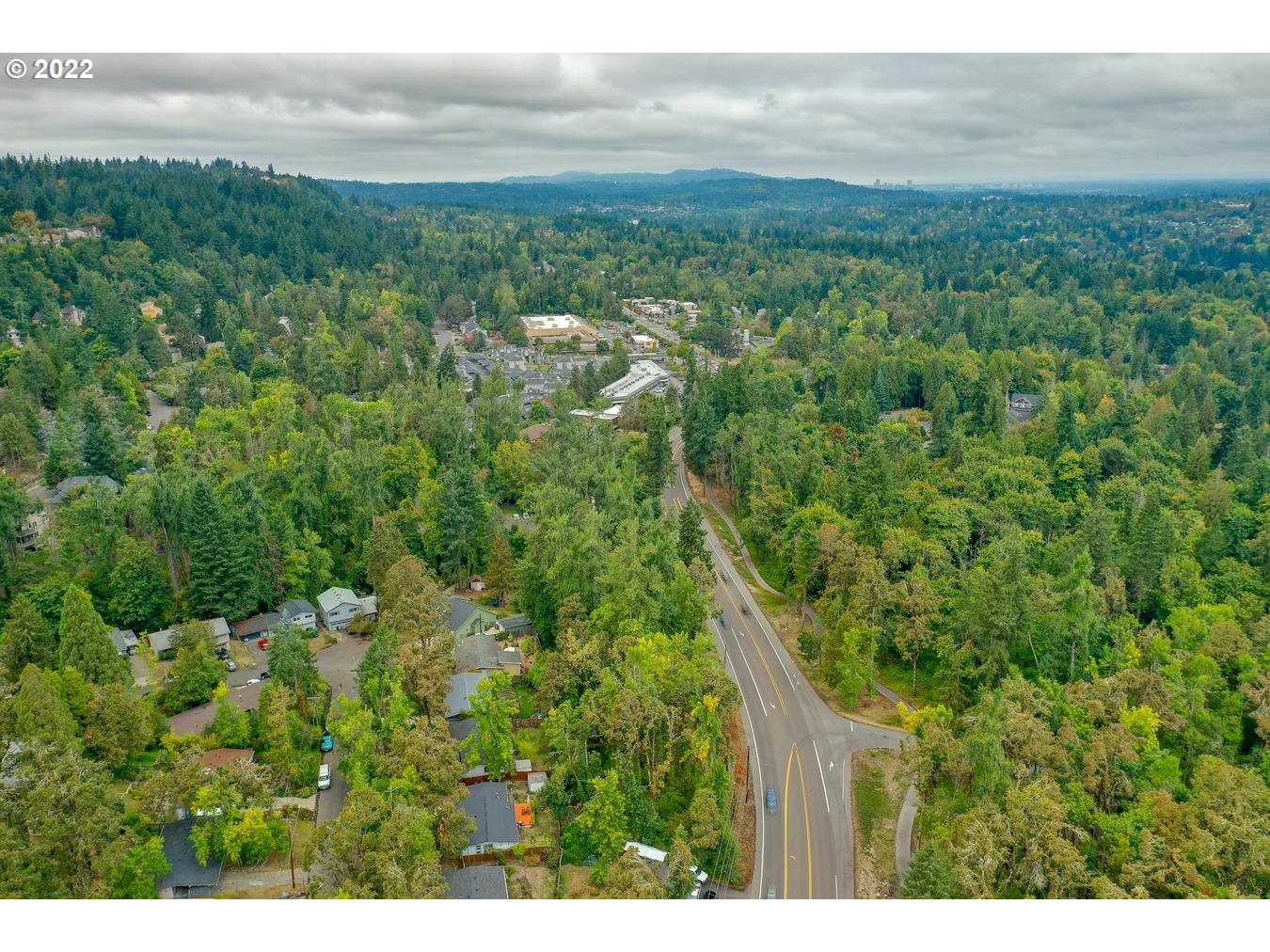 19885 Willamette Dr Property Photo 15