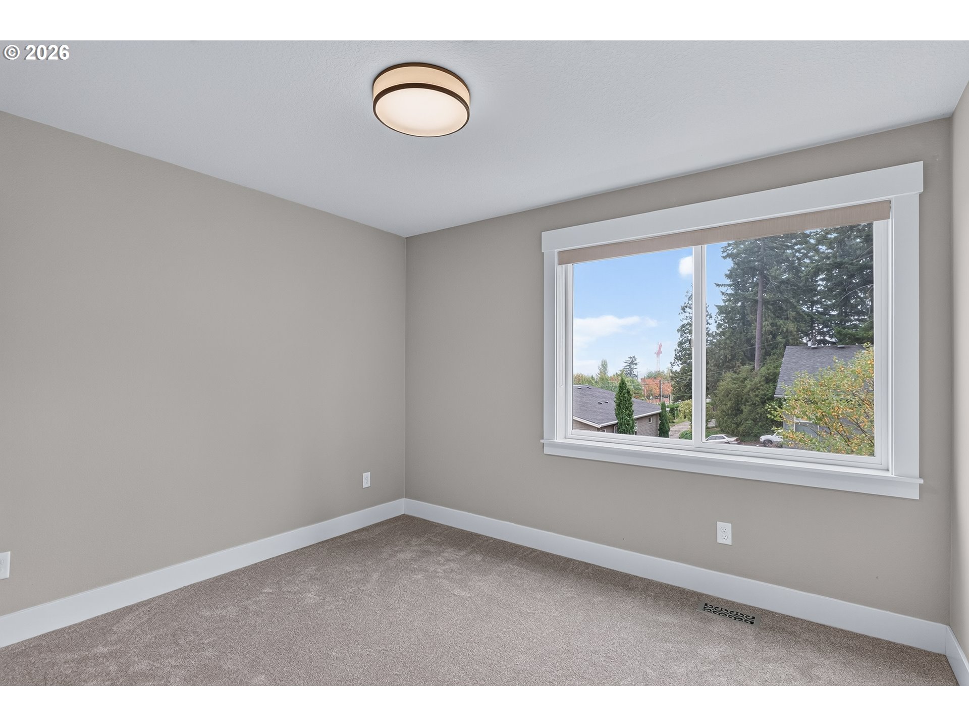 963 Nw Towle Ave Property Photo 12