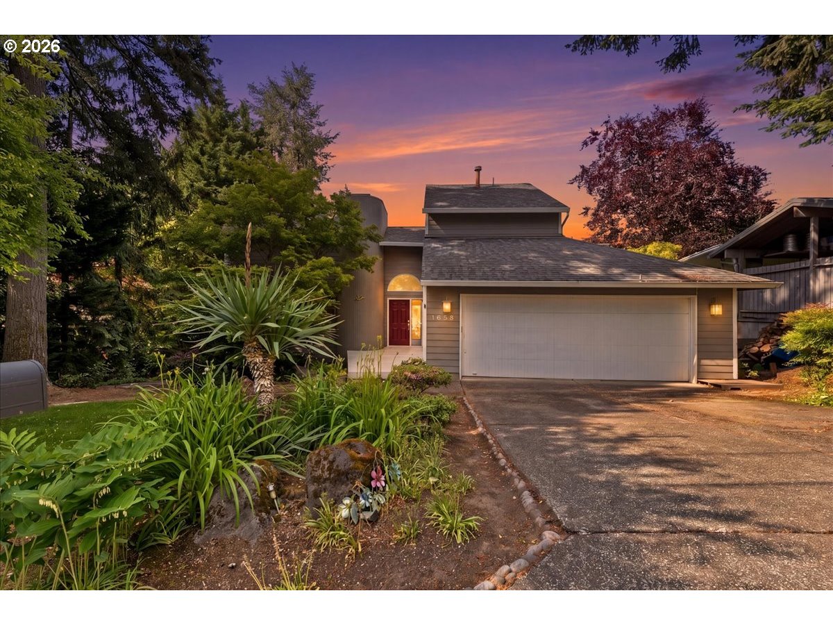 1635 Aspen St Property Photo 43