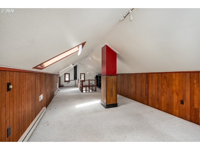 909 Center St Property Photo 35