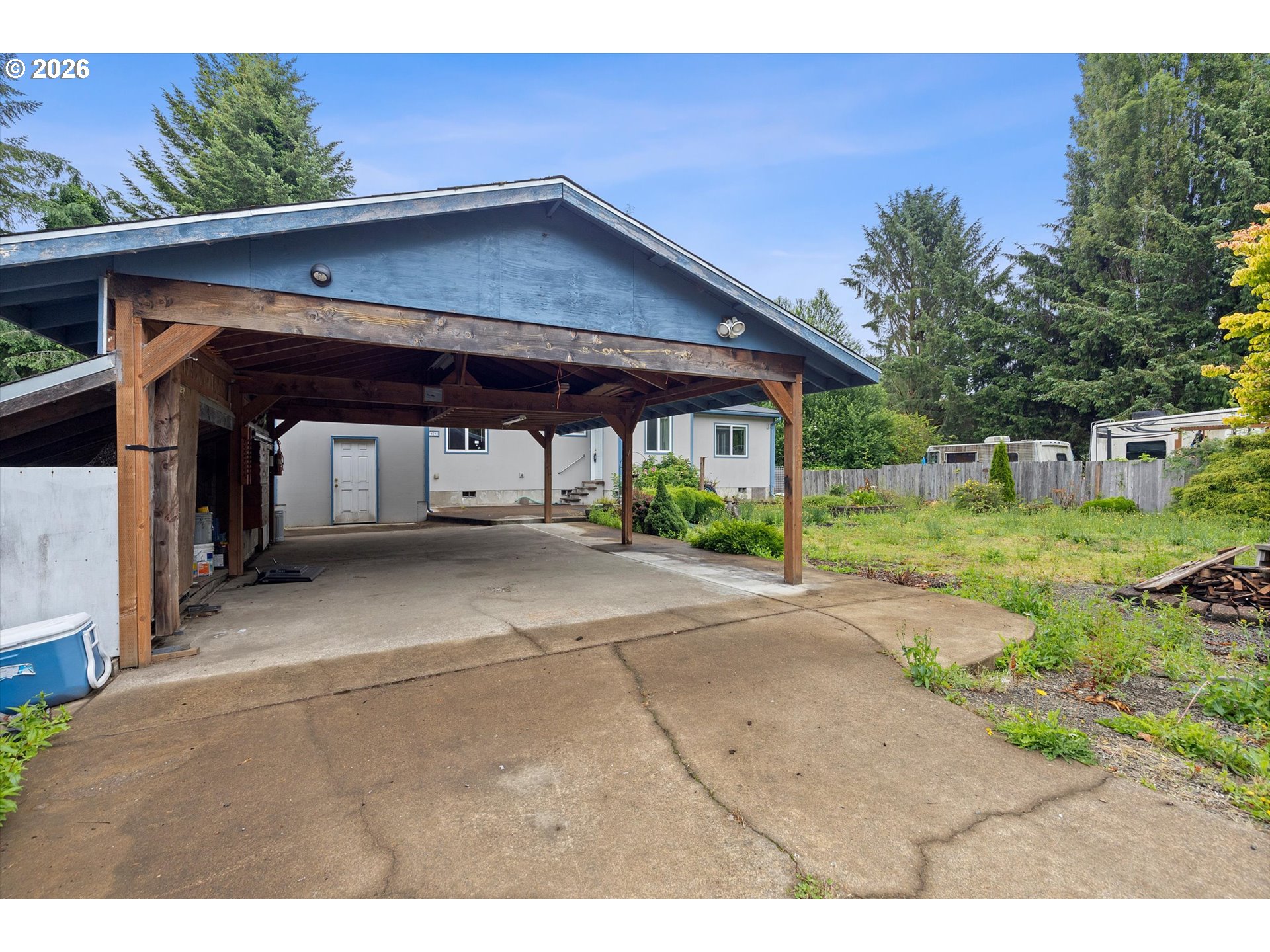 725 N River Bend Rd Property Photo 38