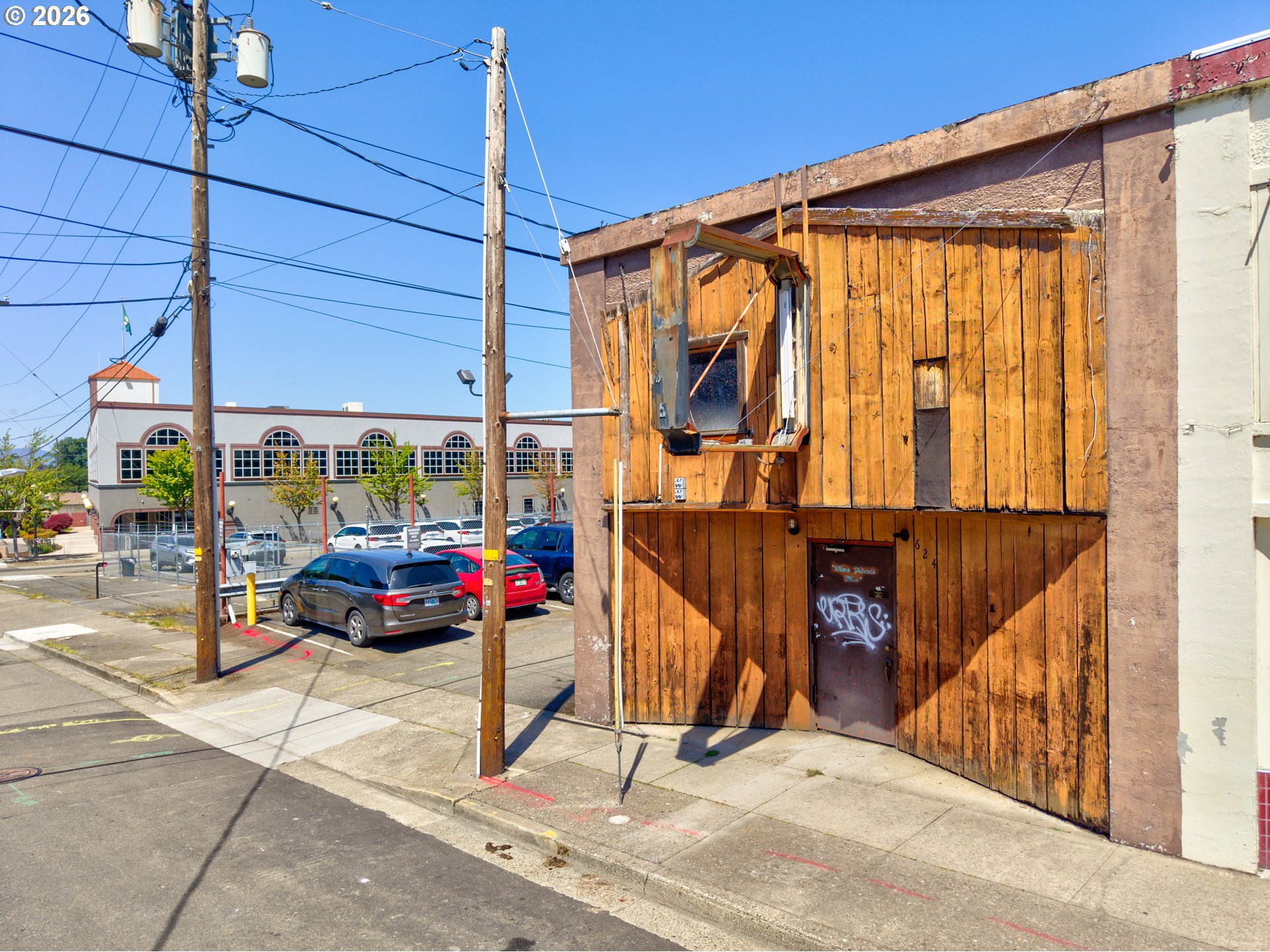 624 Se Cass Ave Property Photo 3