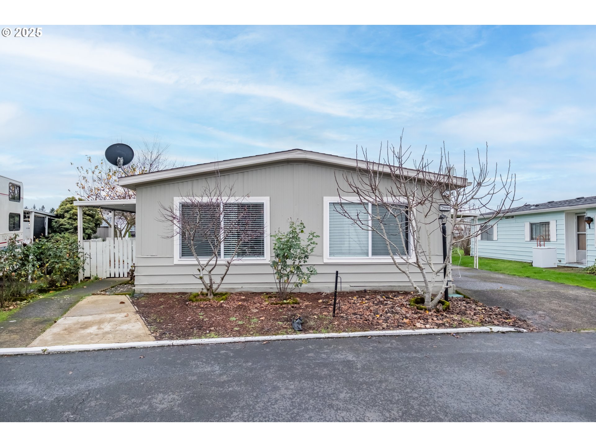 17640 SW DECLARATION WAY Property Photo 1