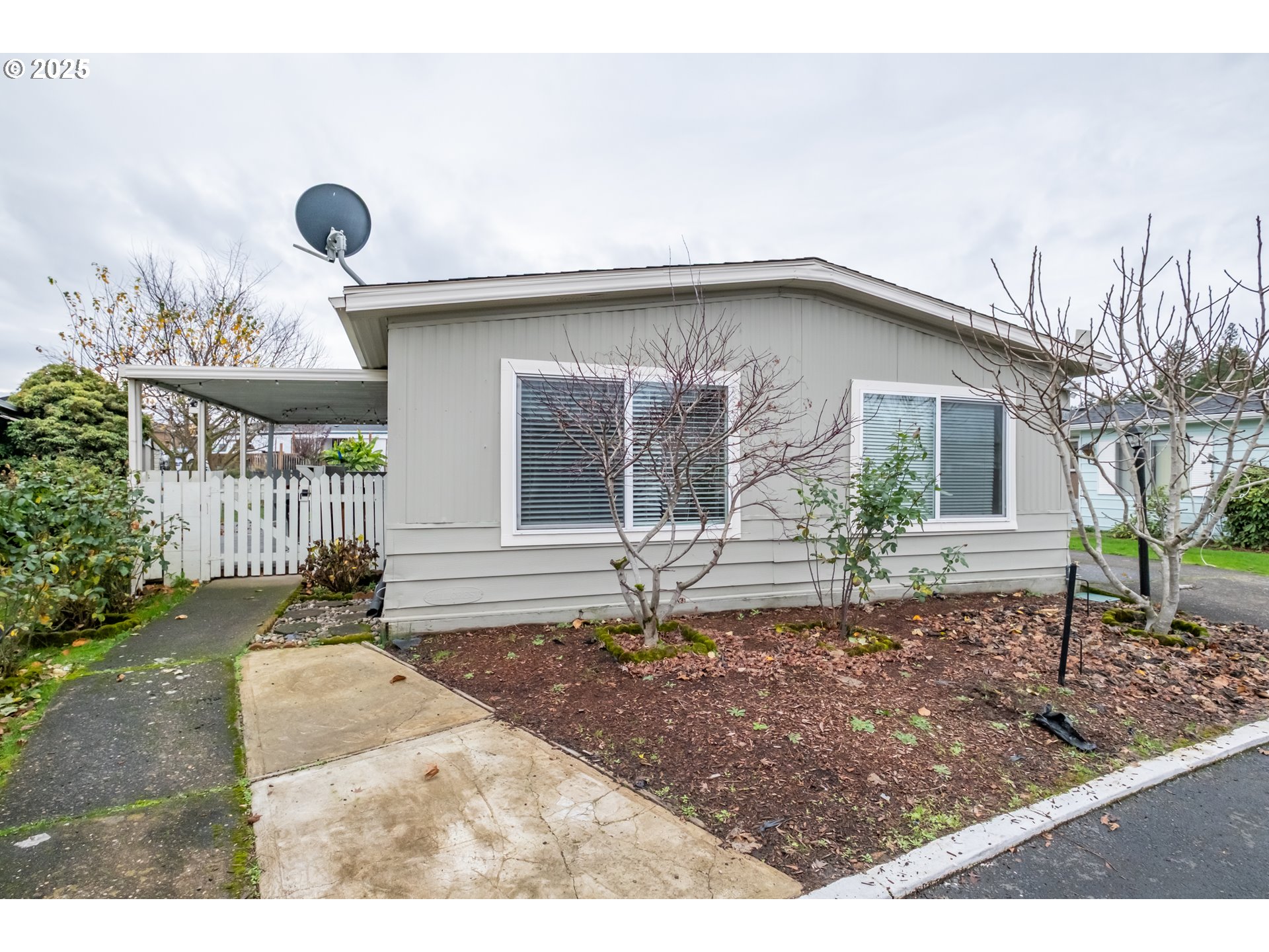 17640 Sw Declaration Way Property Photo 23