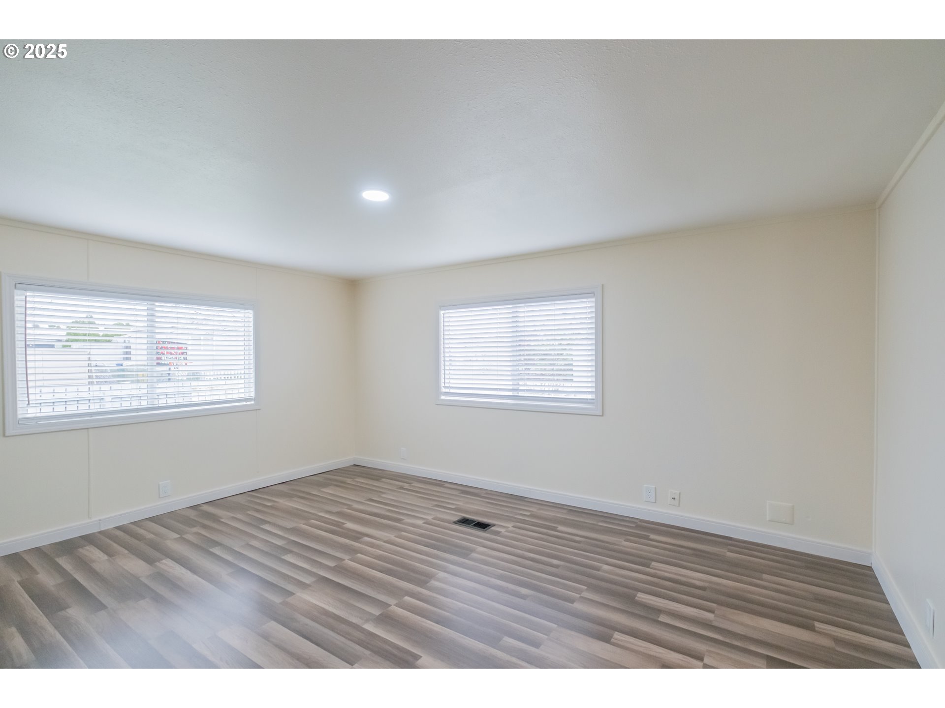 17640 Sw Declaration Way Property Photo 24