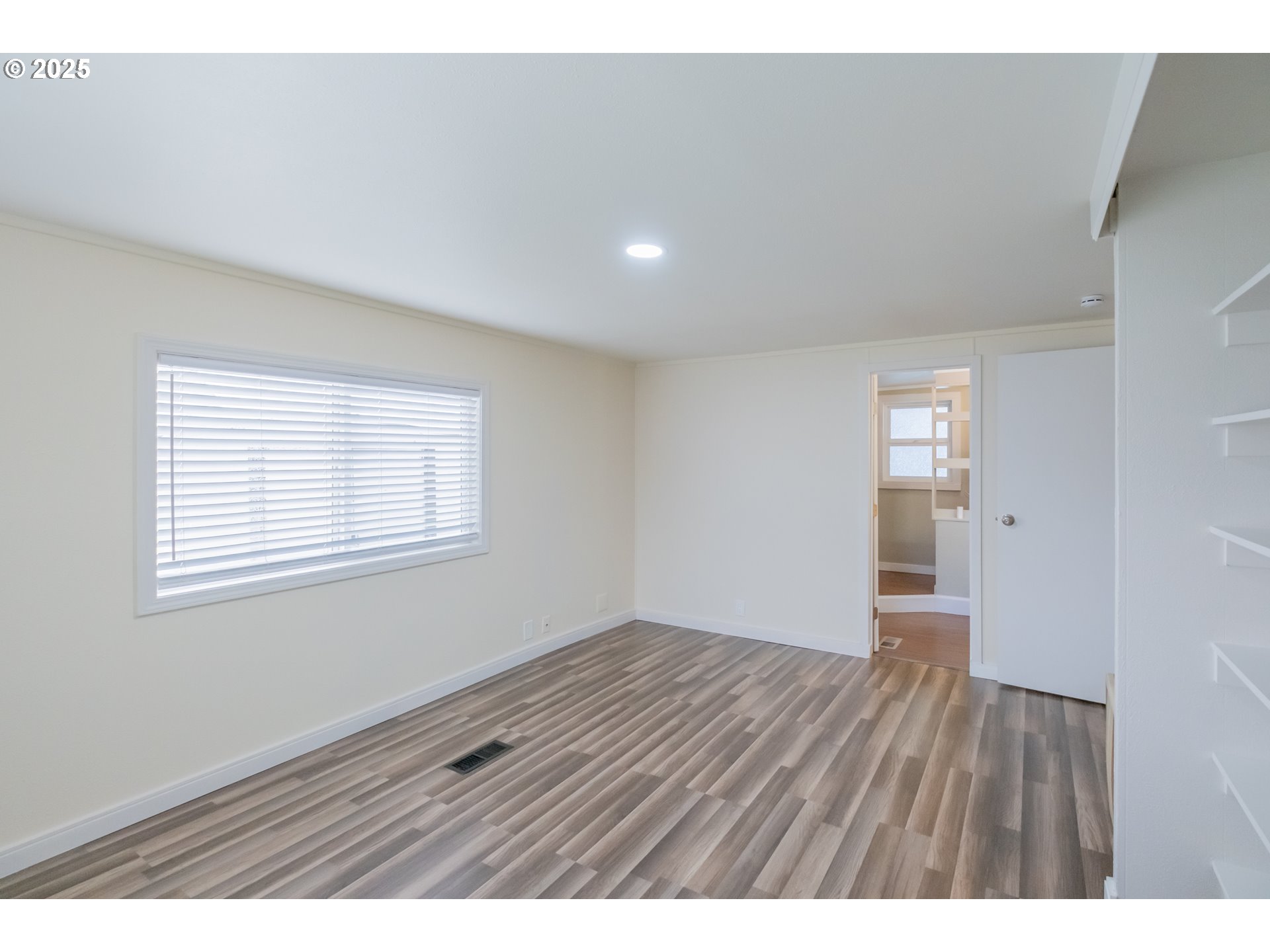 17640 Sw Declaration Way Property Photo 27