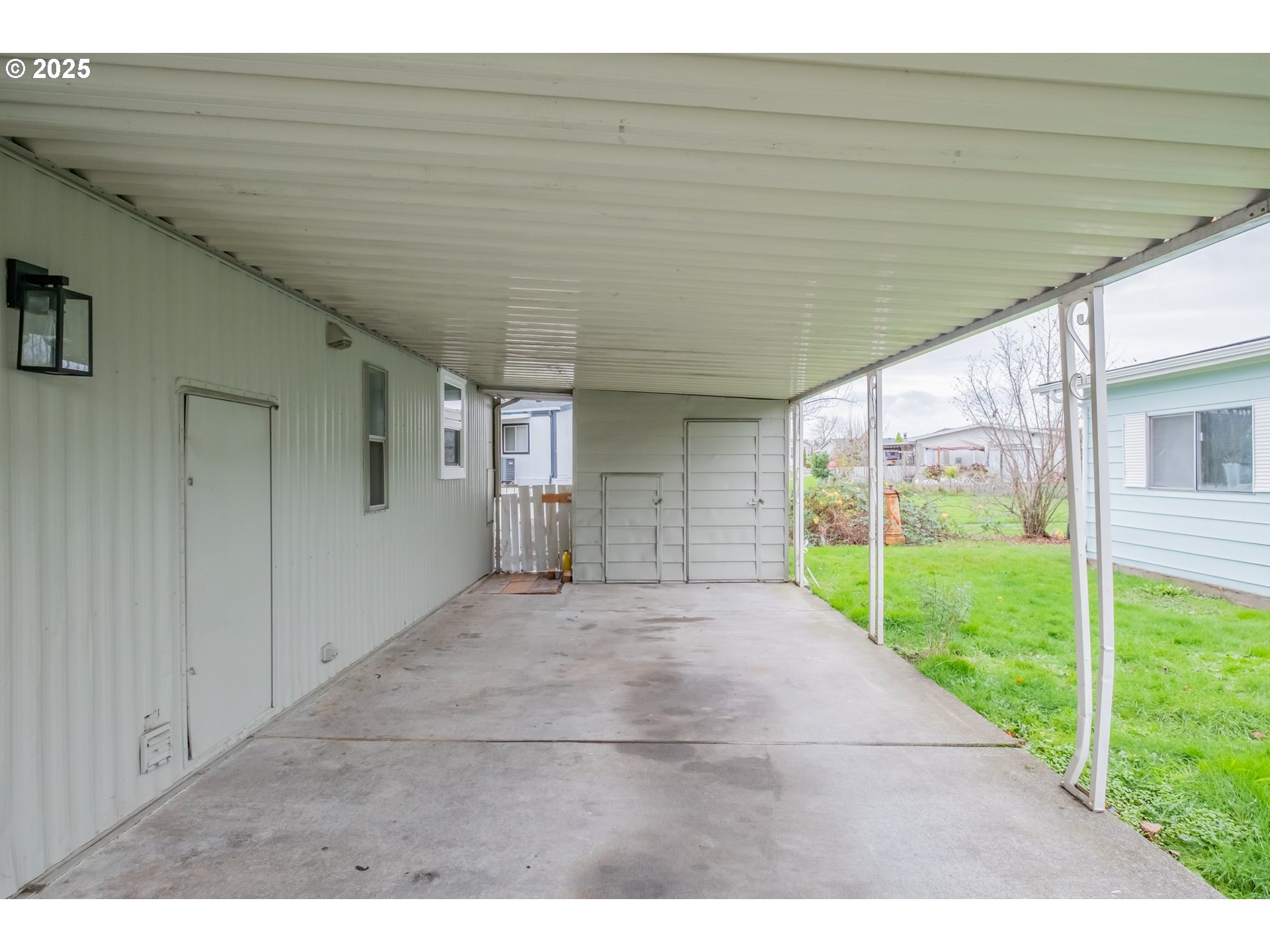 17640 Sw Declaration Way Property Photo 45