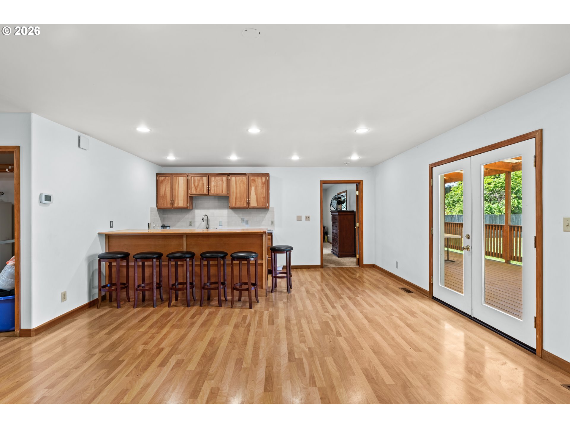 233 Howard Ave Property Photo 18