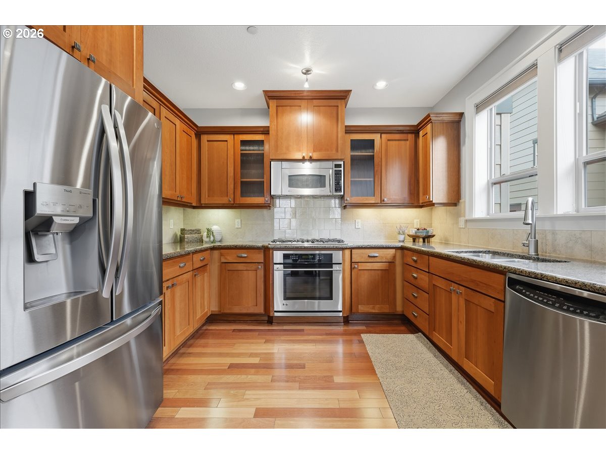605 Sw Trillium Creek Ter Property Photo 11