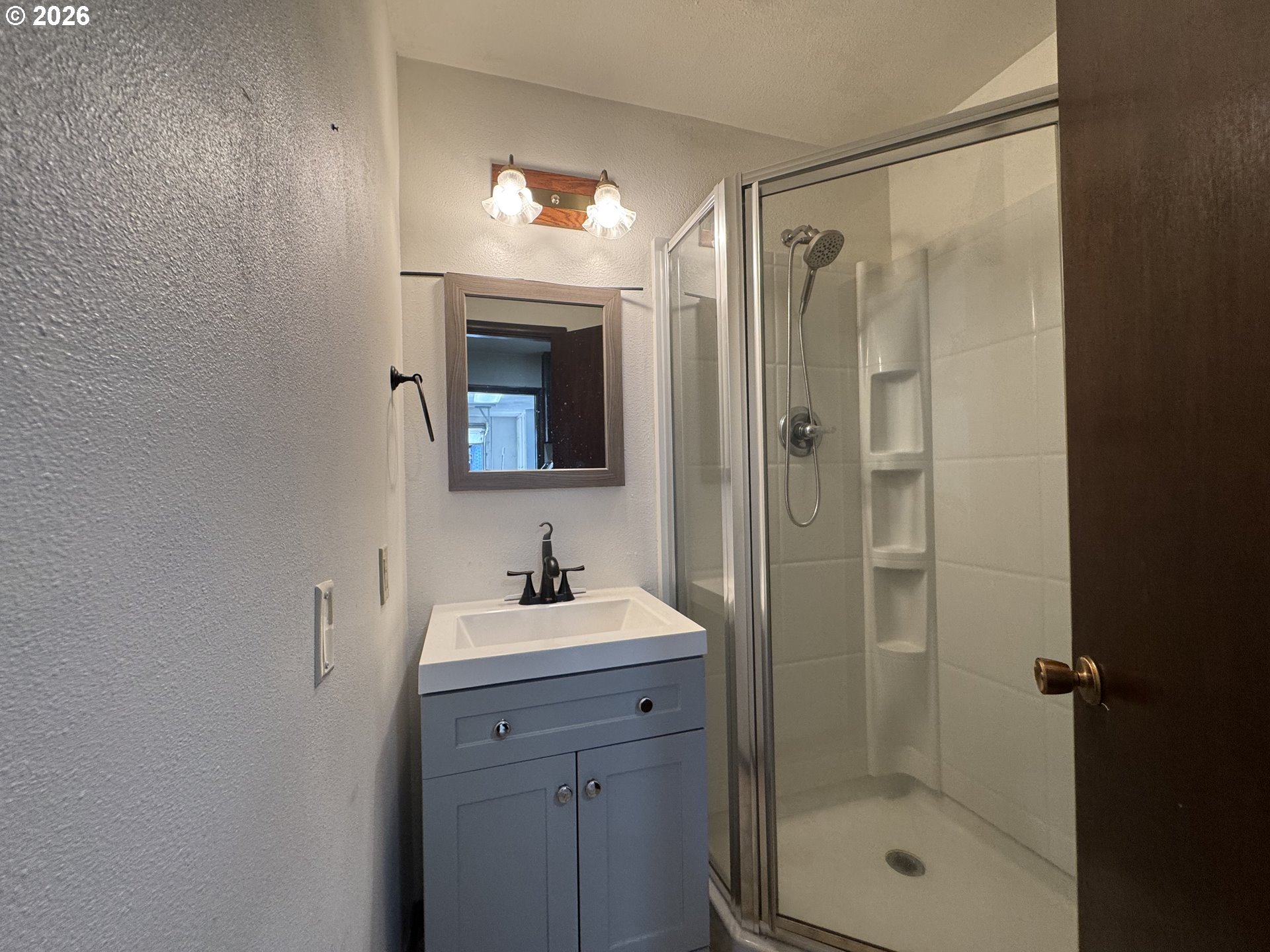 845 W Rose St Property Photo 5