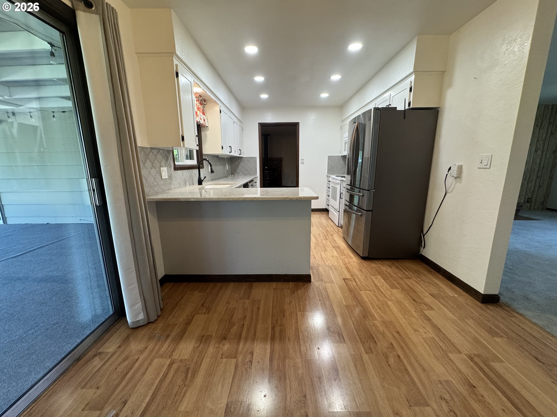 845 W Rose St Property Photo 15