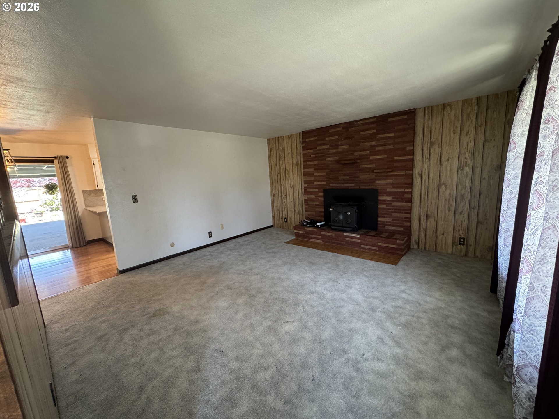 845 W Rose St Property Photo 17