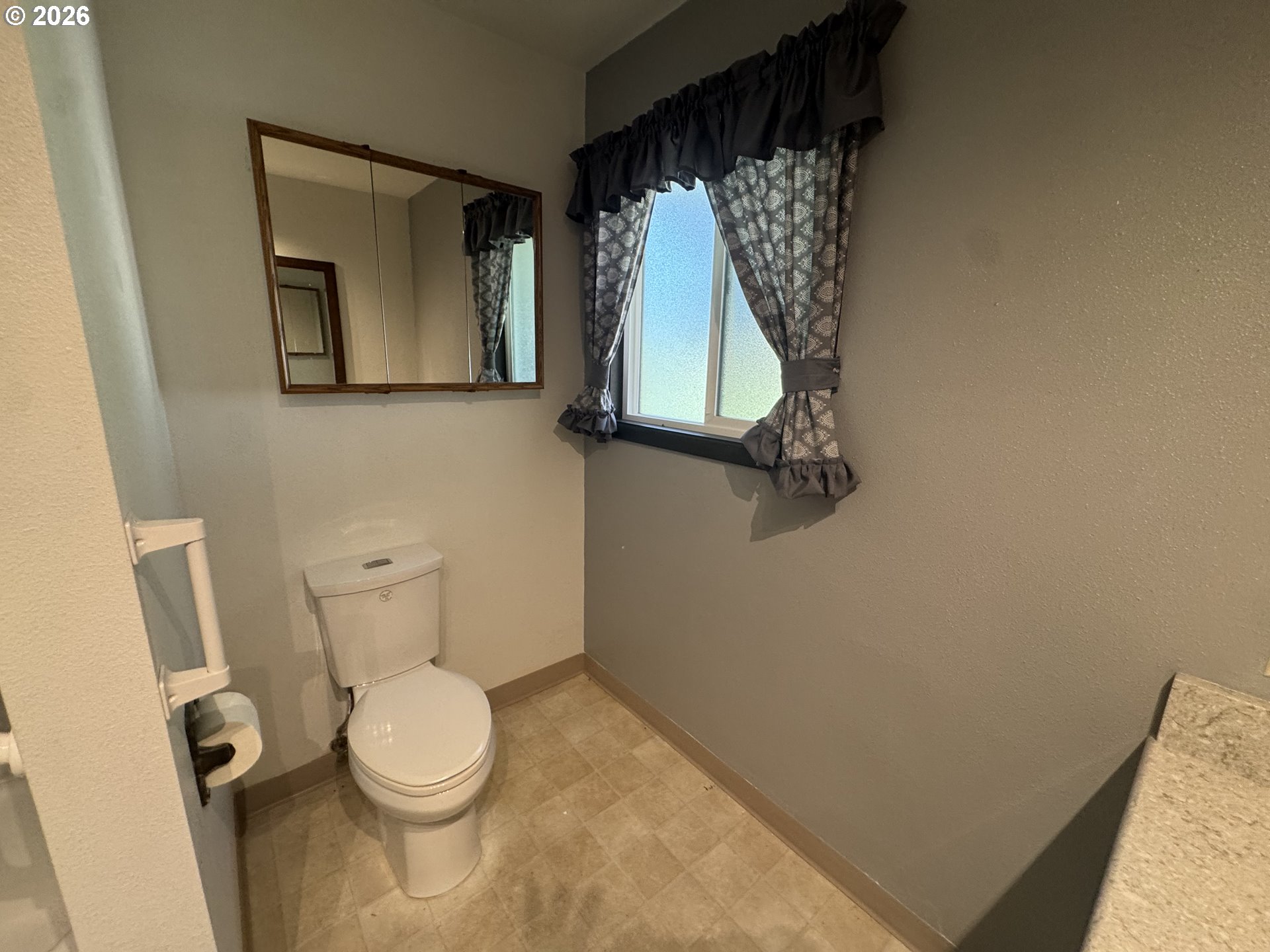 845 W Rose St Property Photo 27