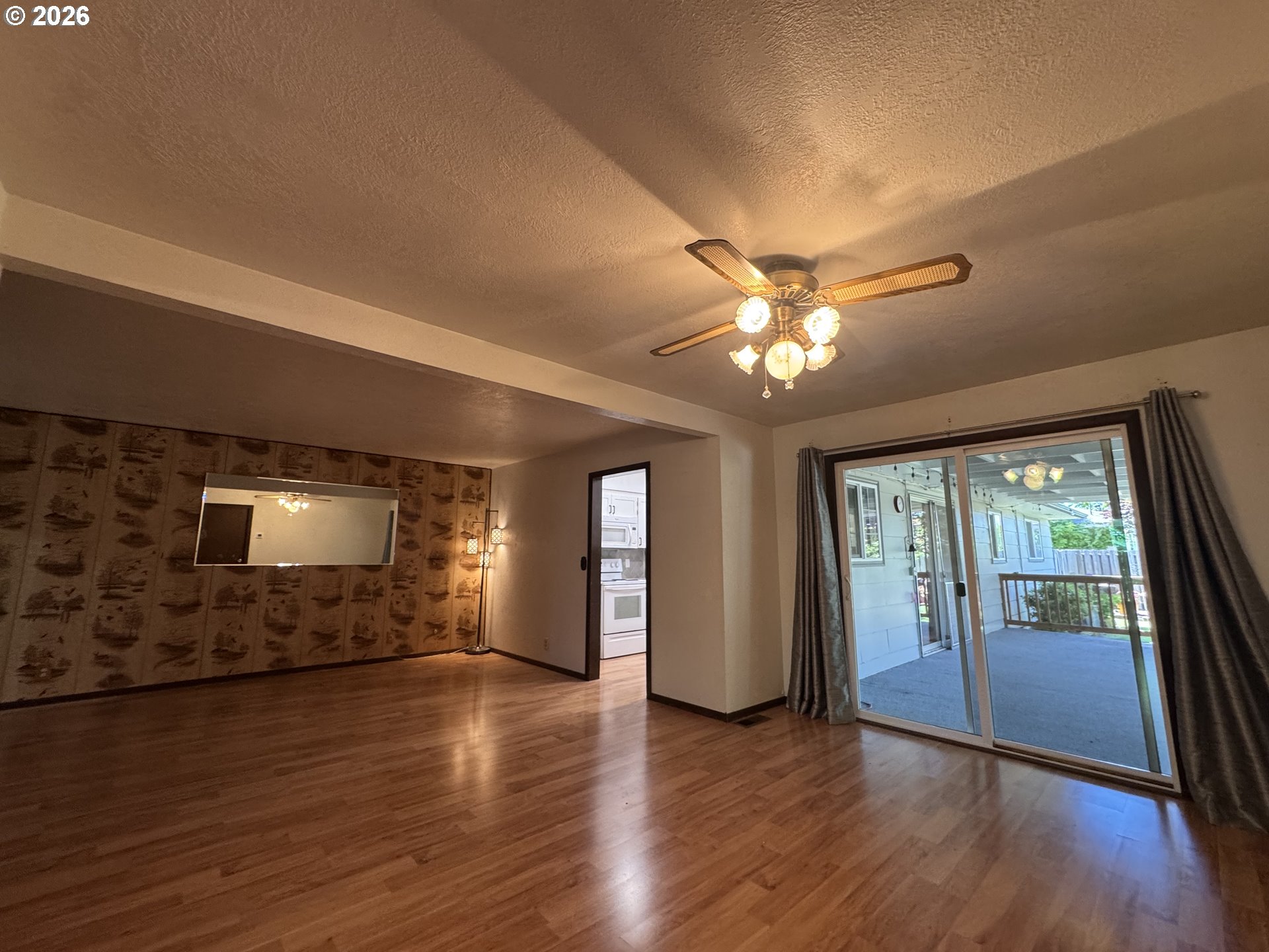 845 W Rose St Property Photo 36