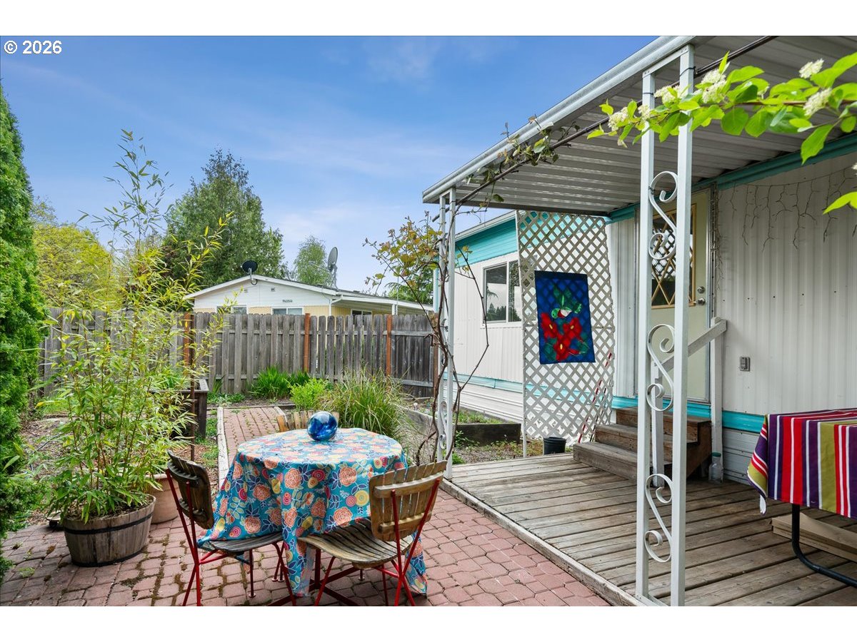 1418 Pine St 7 Property Photo 3