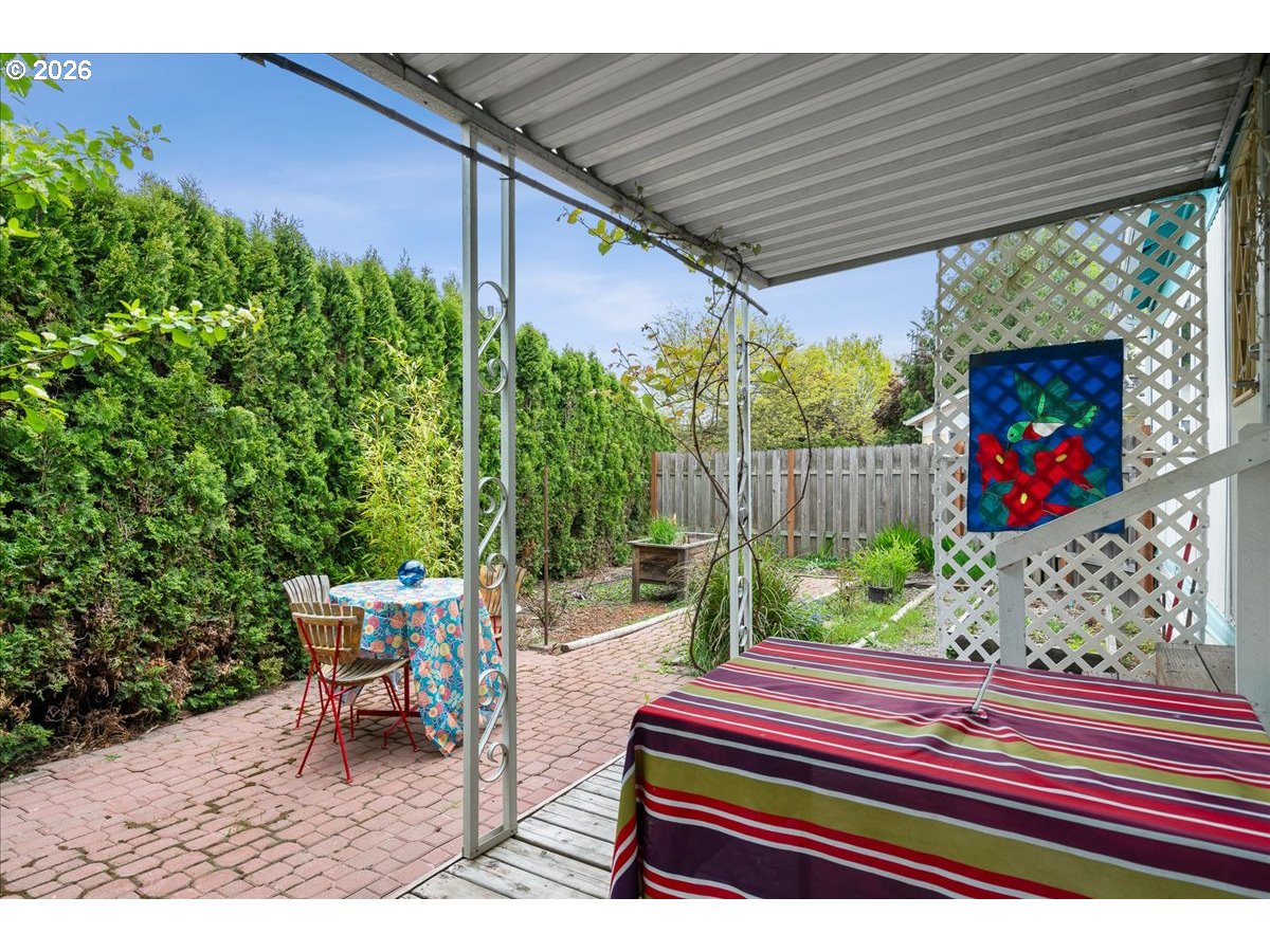 1418 Pine St 7 Property Photo 7