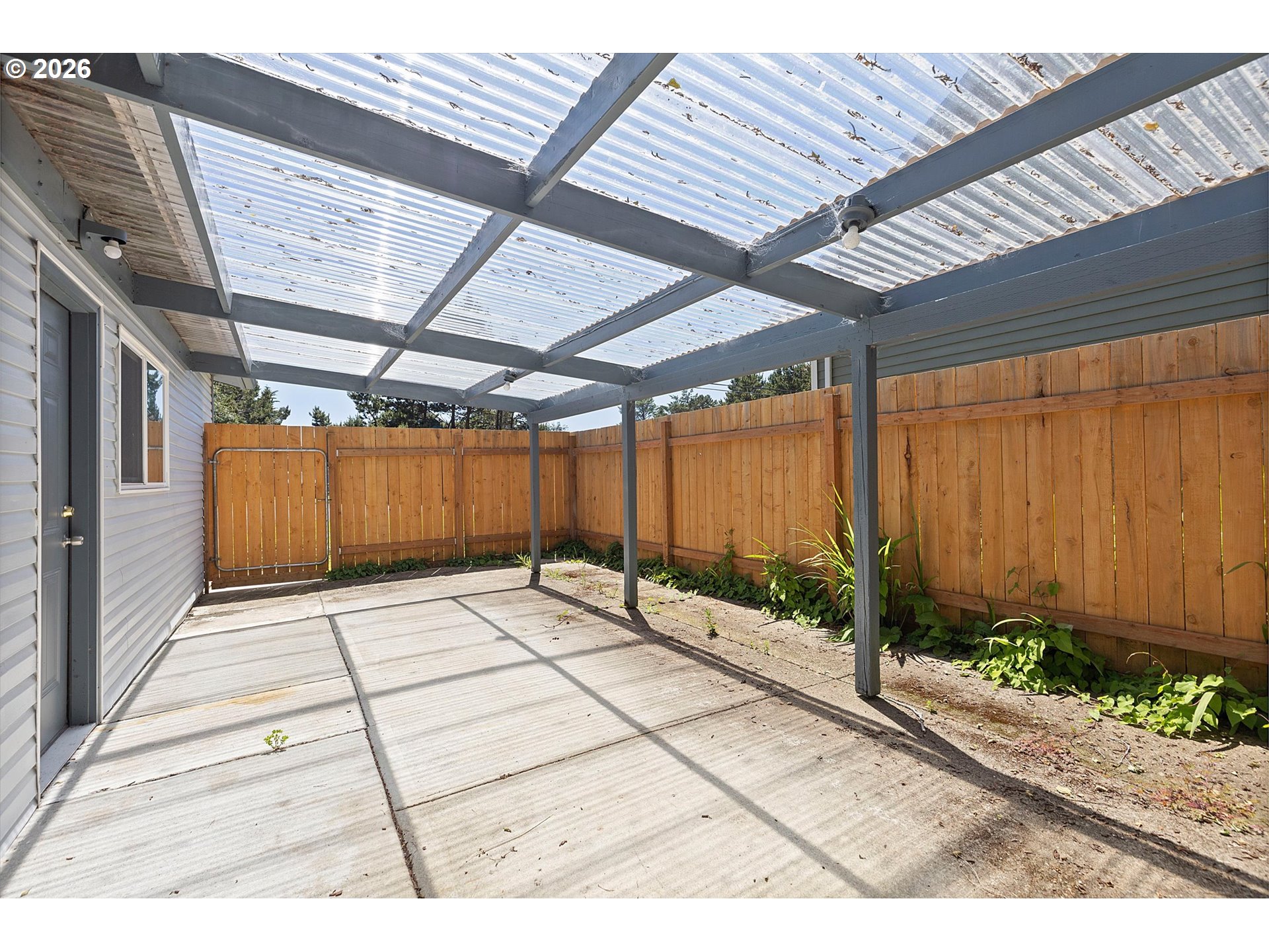 55 Alderwood St Property Photo 5
