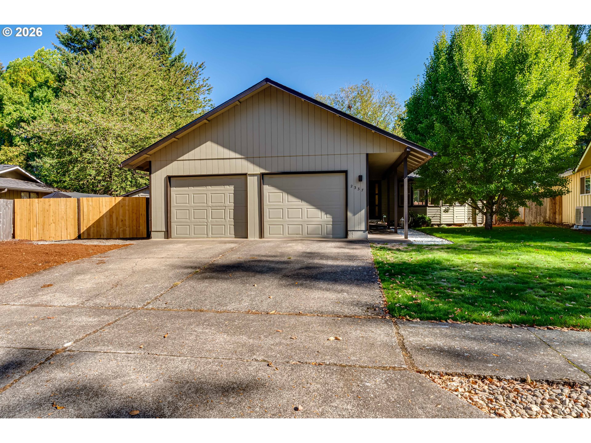 2337 Willona Park Property Photo 2