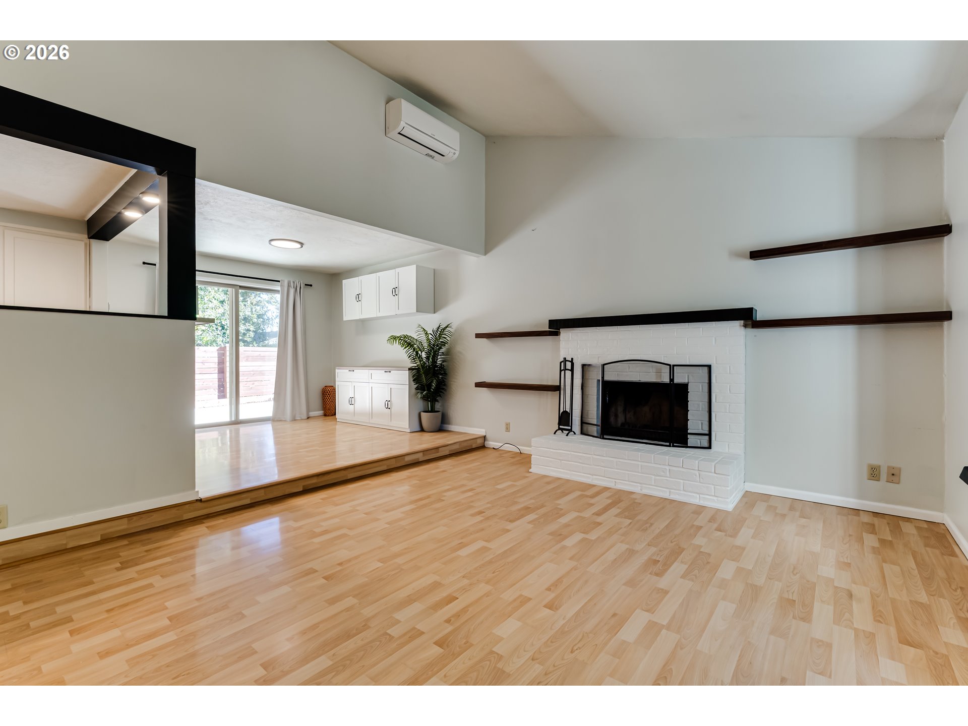 2337 Willona Park Property Photo 4