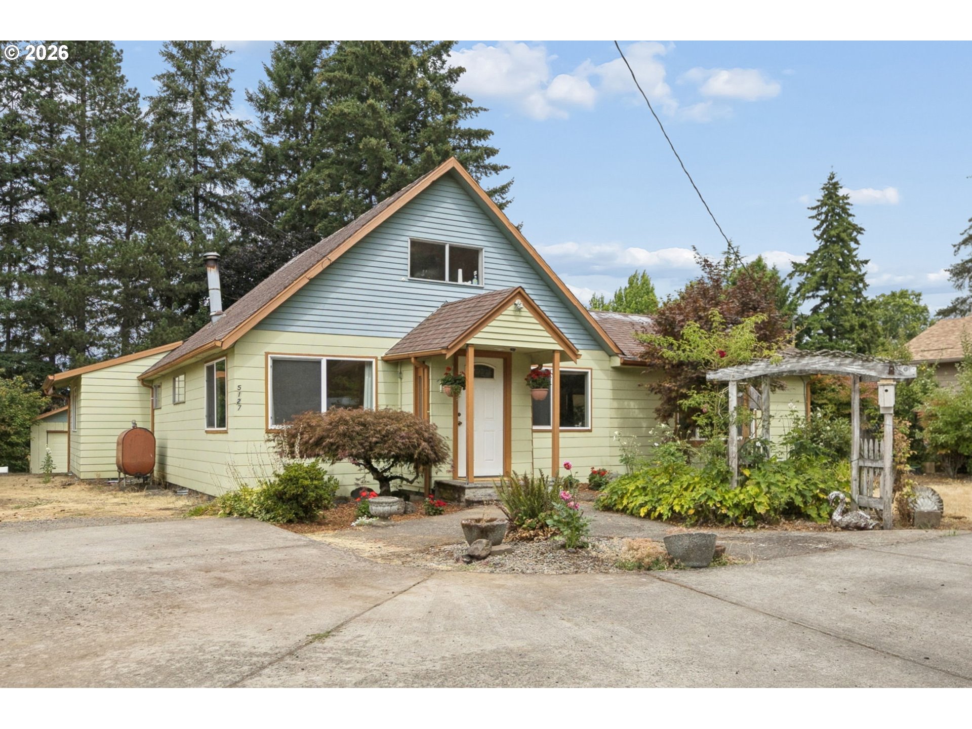 5127 Se Welch Rd Property Photo 2