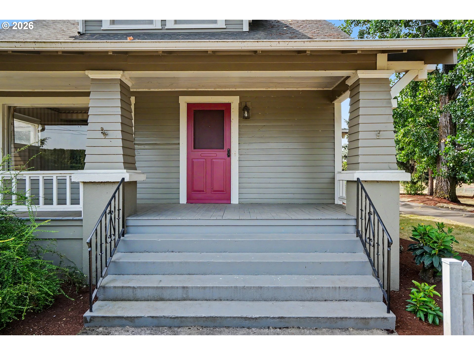 11874 Hazelgreen Rd Ne Property Photo 4