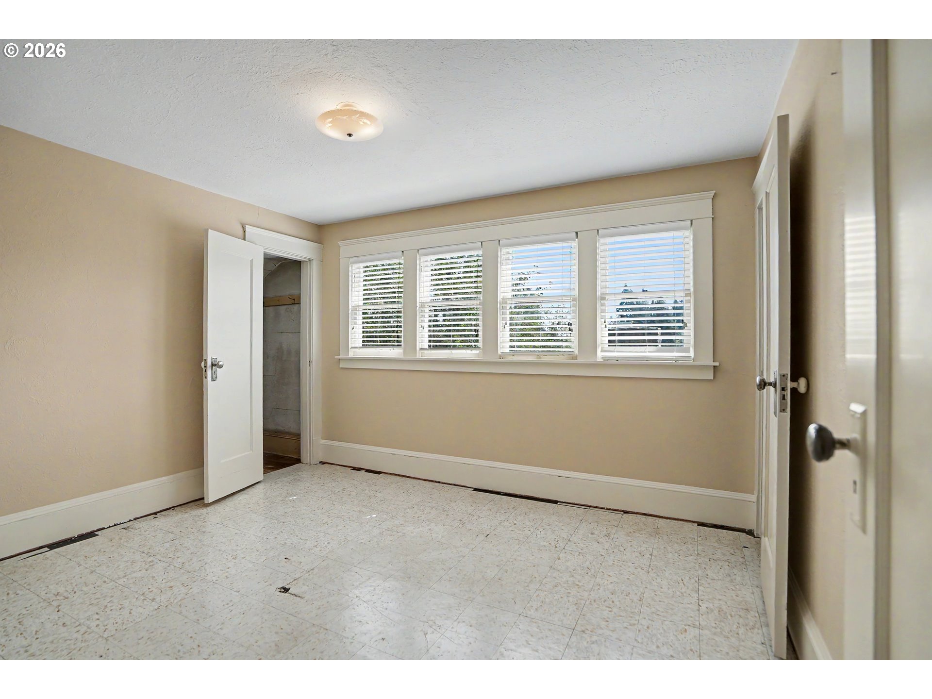 11874 Hazelgreen Rd Ne Property Photo 25