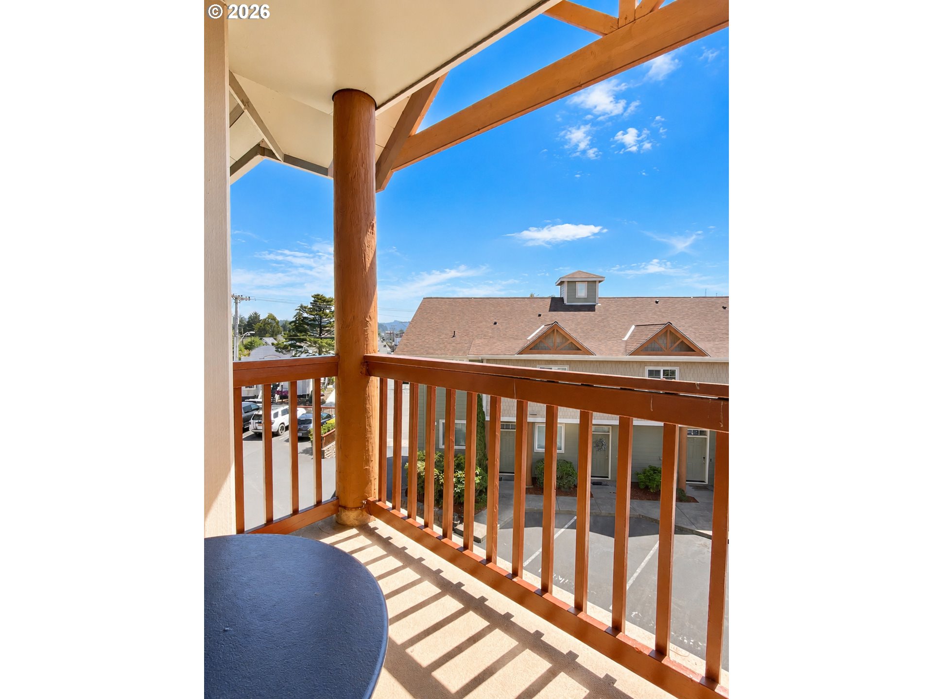179 Laurel St 16 Property Photo 2