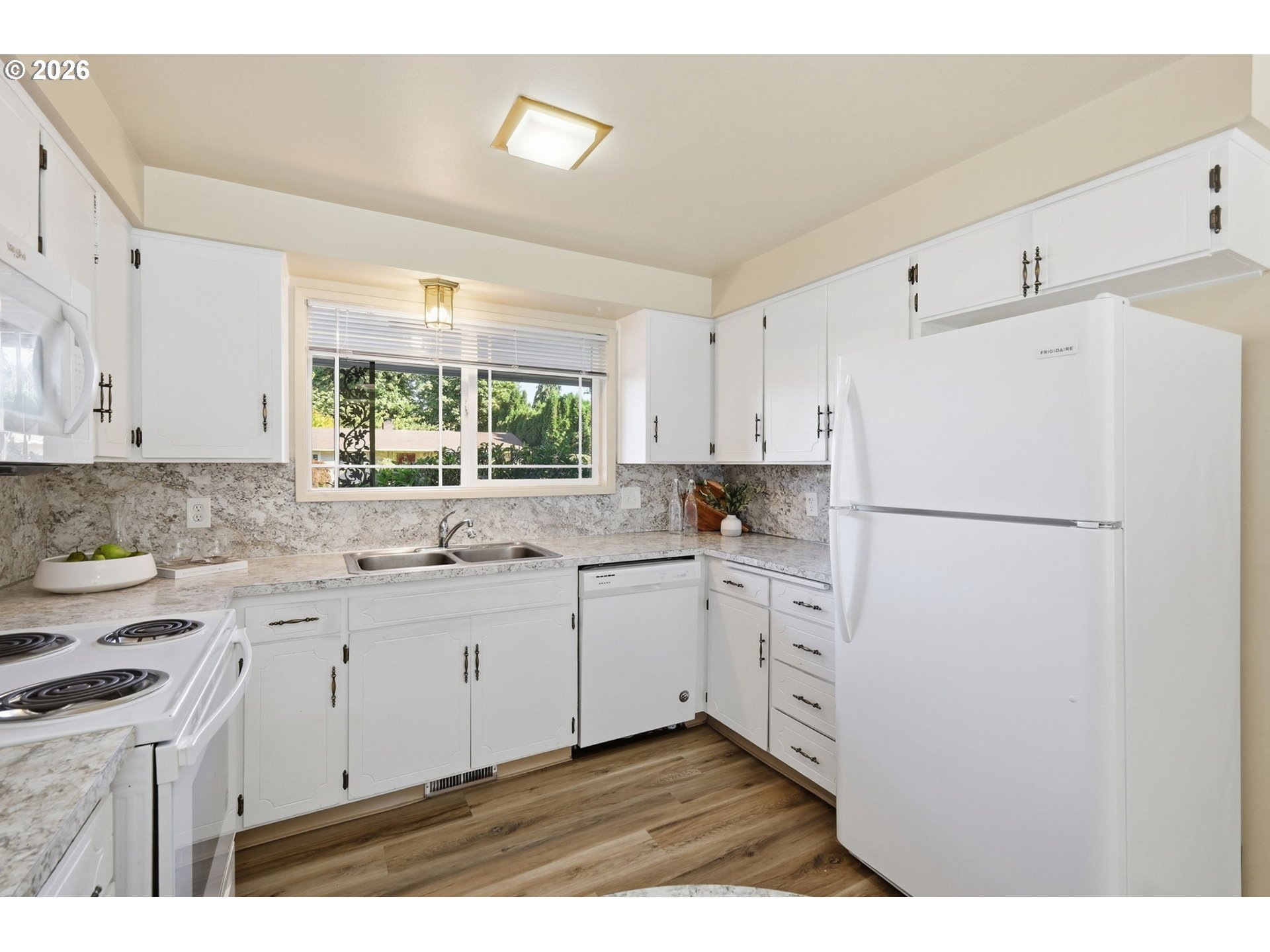 4874 Herman St Property Photo 3