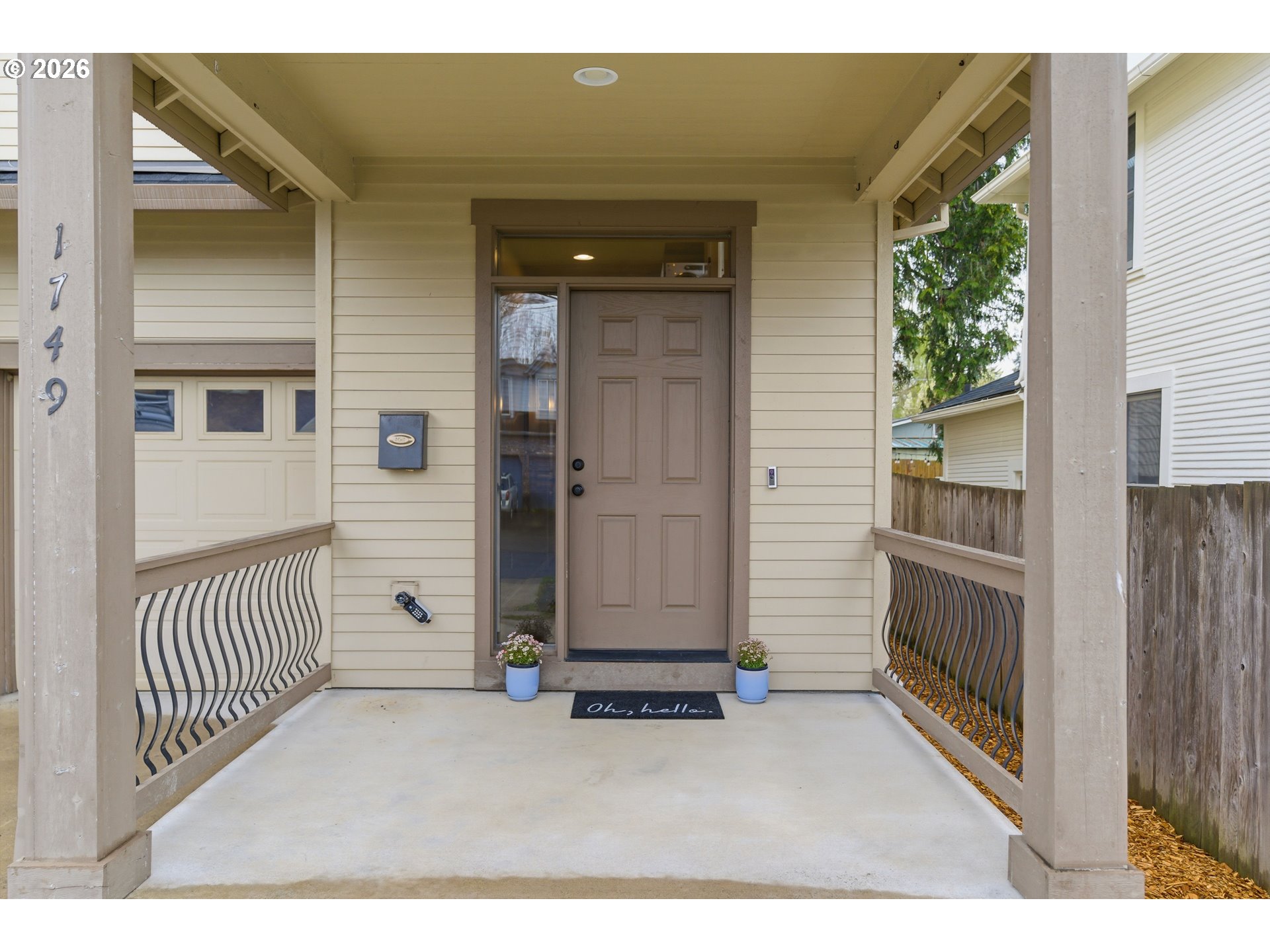 1749 Se Marion St Property Photo 3