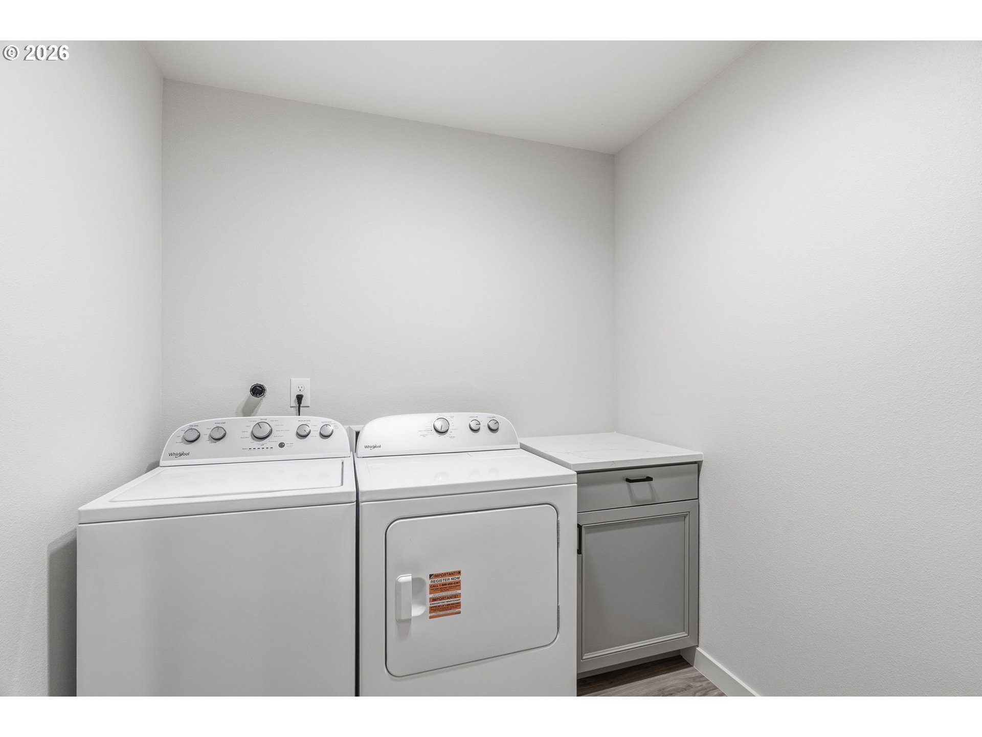 210 Glengate St Property Photo 22