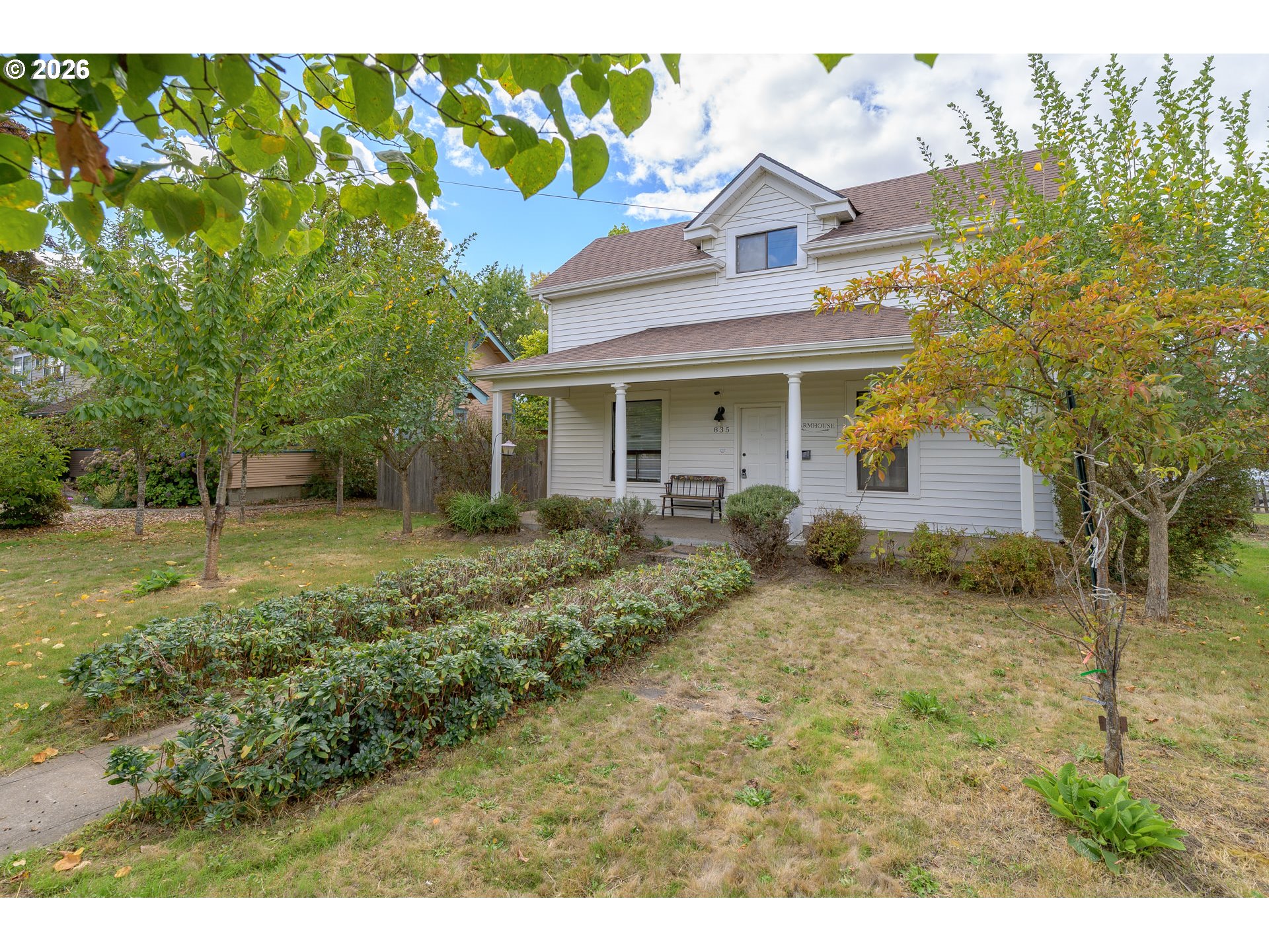 835 NW YAMHILL ST Property Photo 1