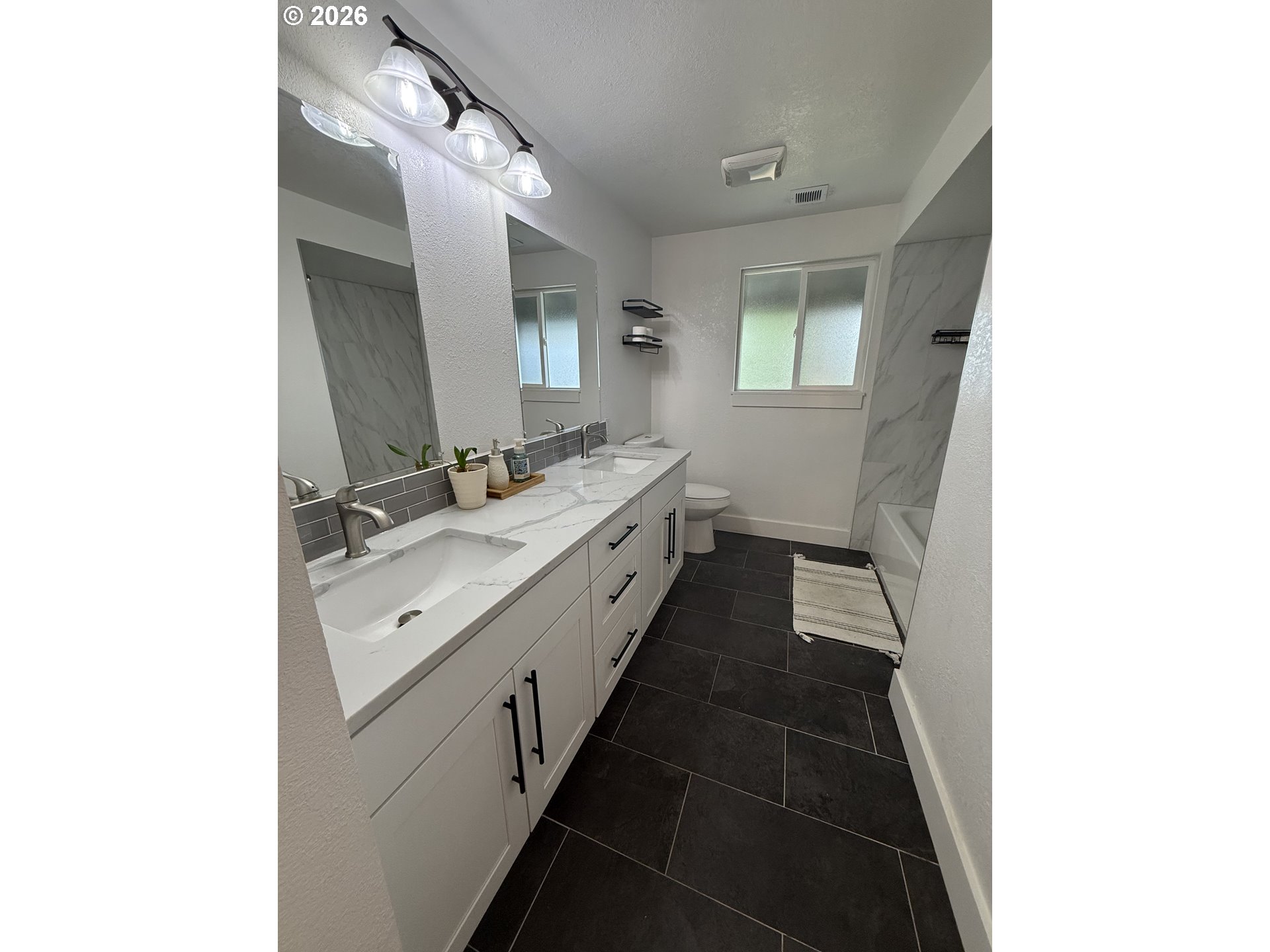 6974 Glacier Dr Property Photo 22