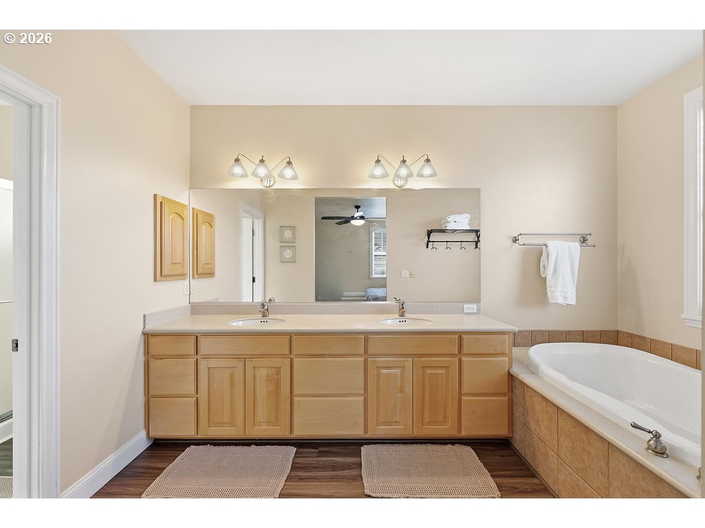 2298 37th St Property Photo 18