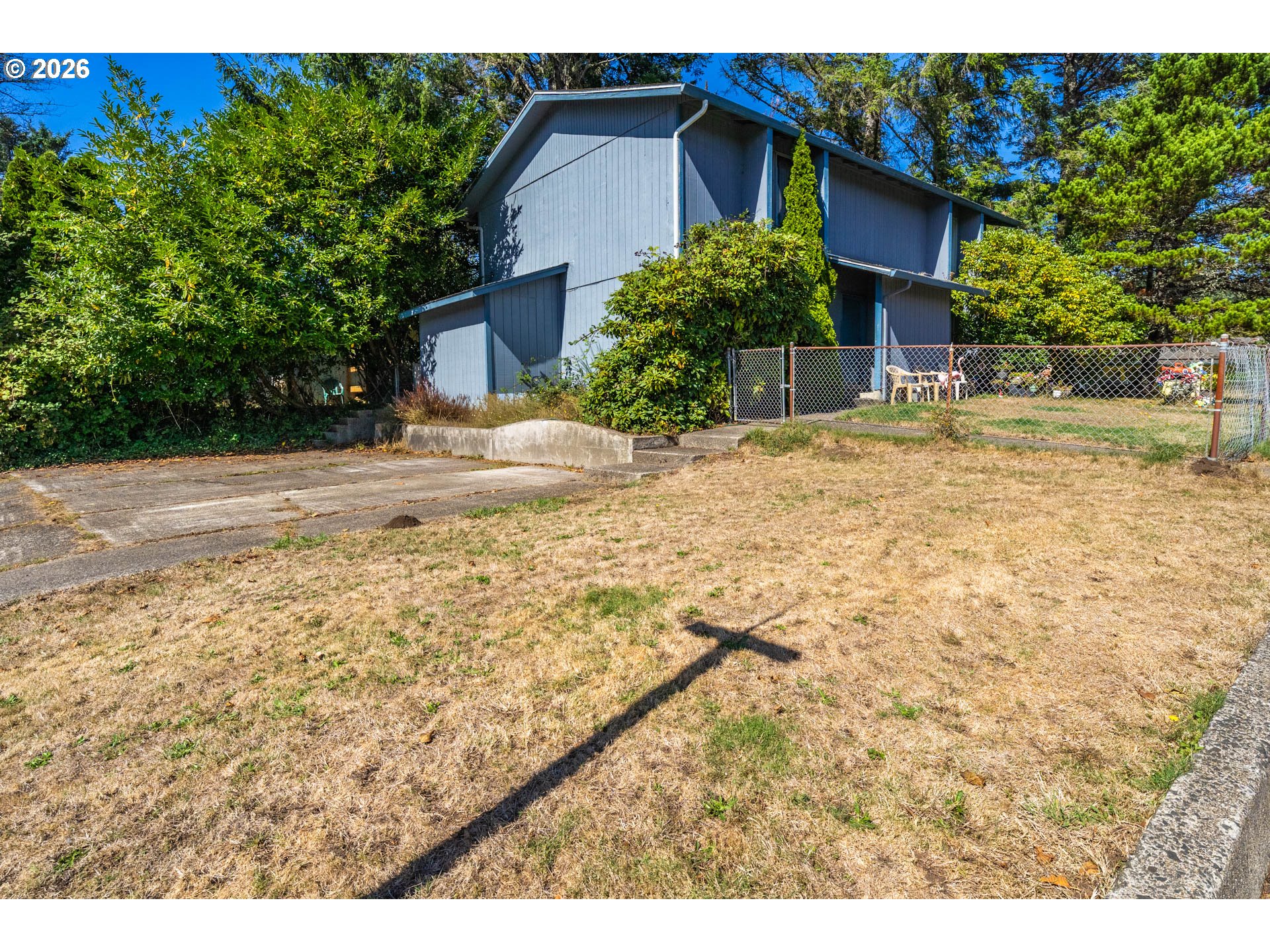 3217 Ne Tide Ave Property Photo 27