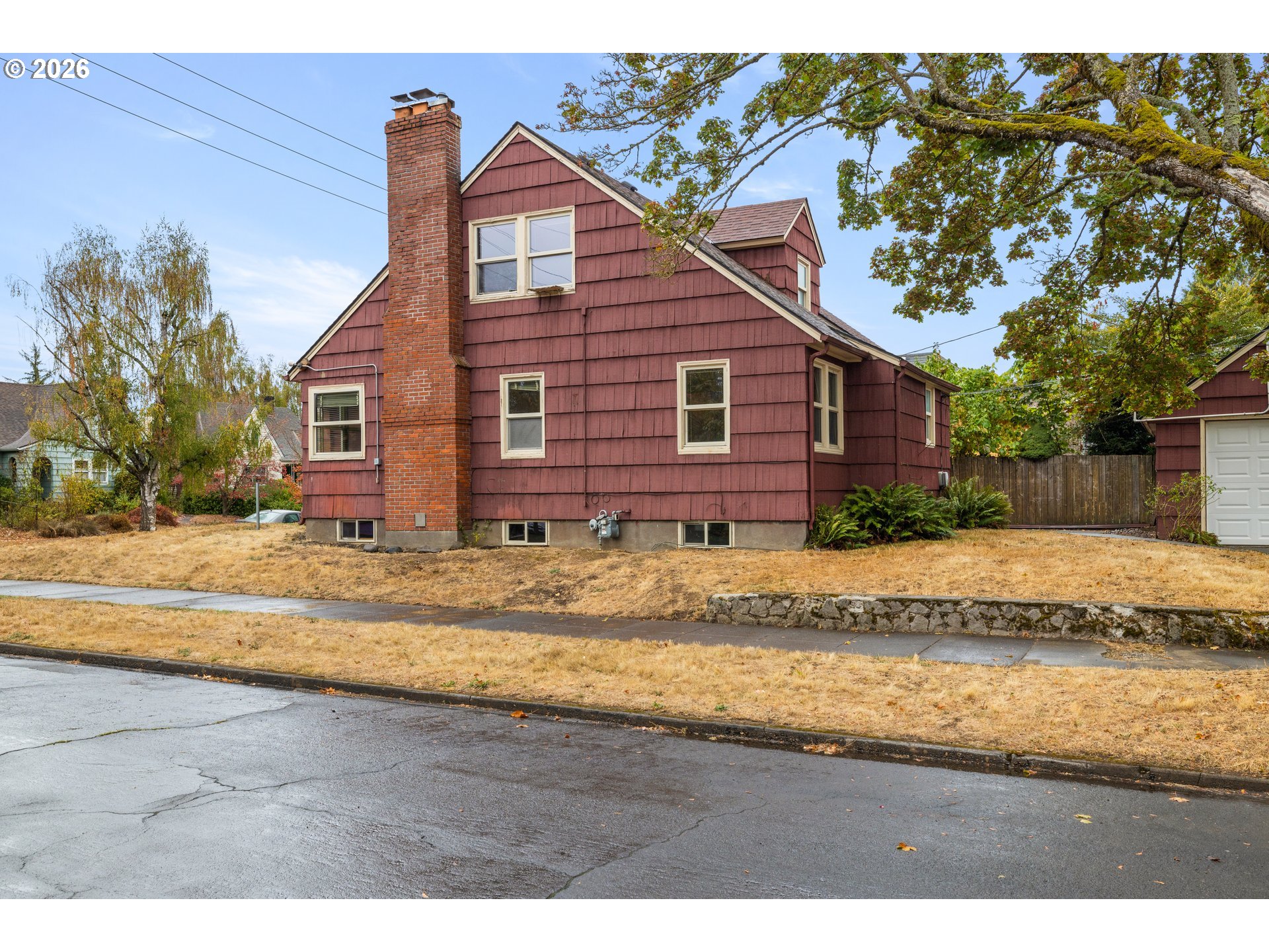 6406 N Williams Ave Property Photo 3