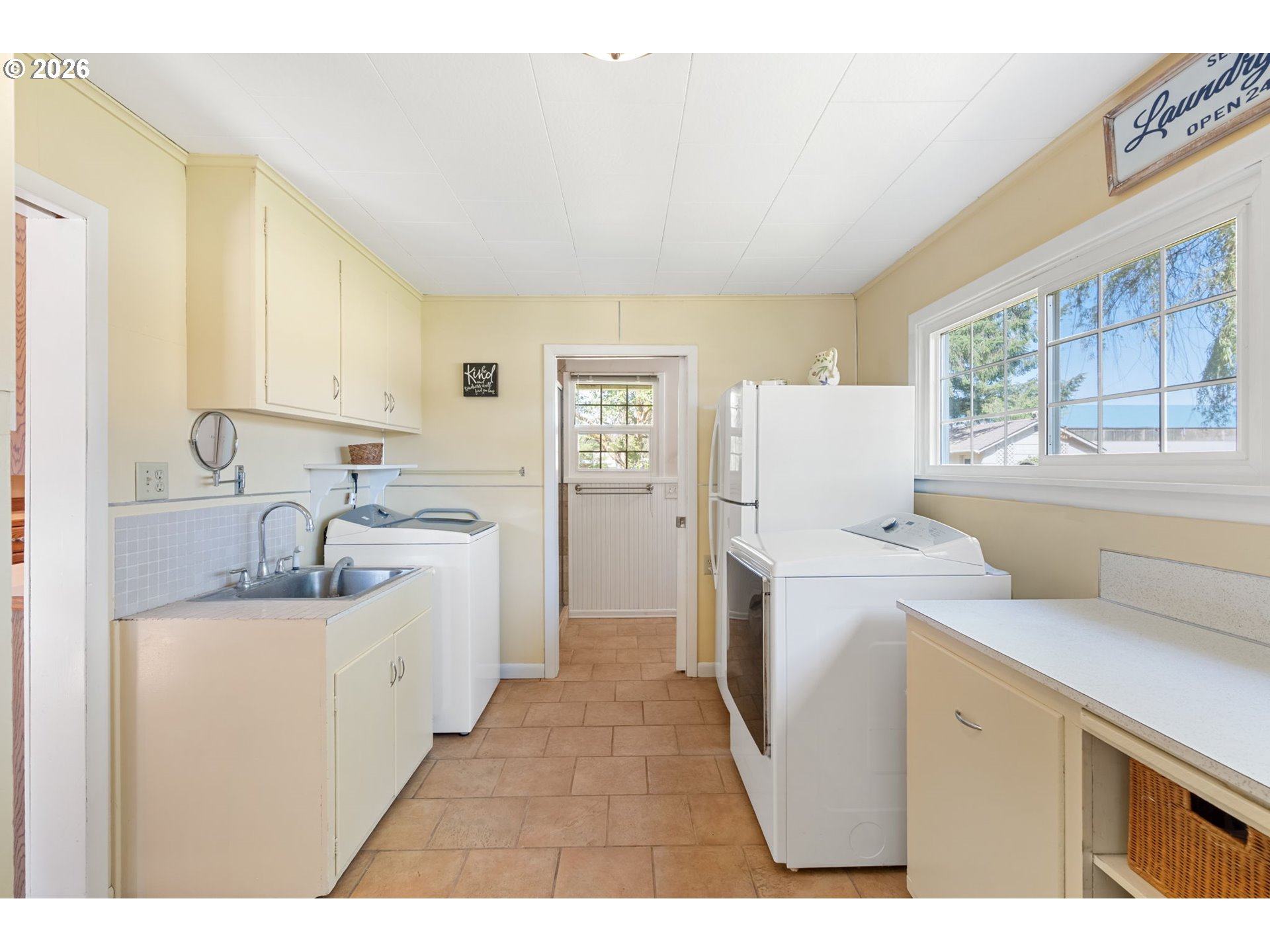603 Gish Rd Property Photo 24