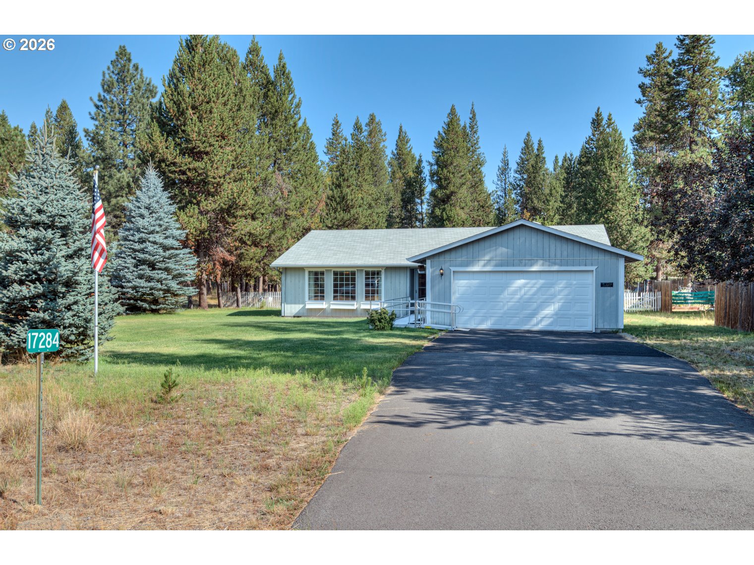17284 Kingfisher Dr Property Photo 1