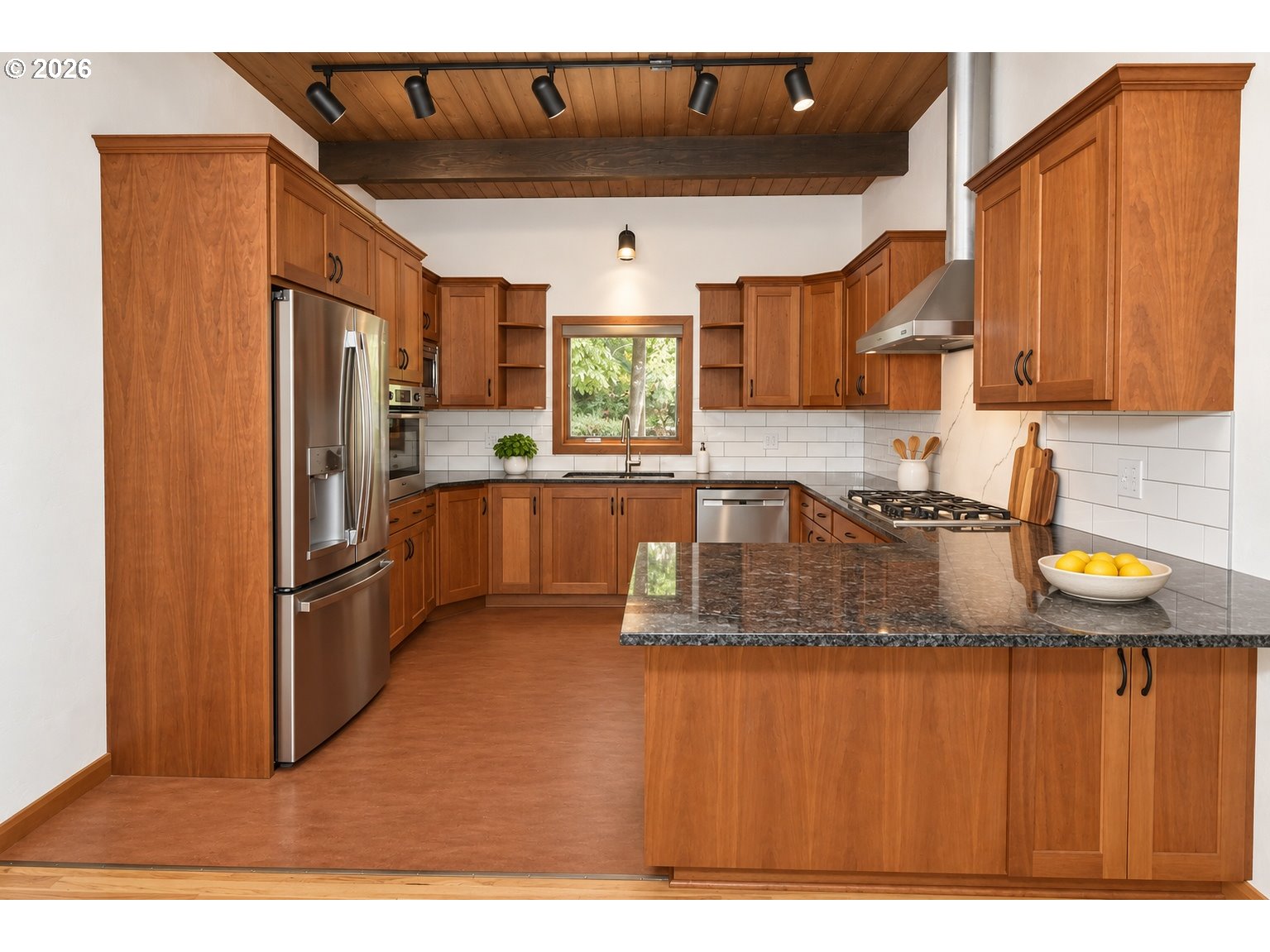 2630 Elinor St Property Photo 4
