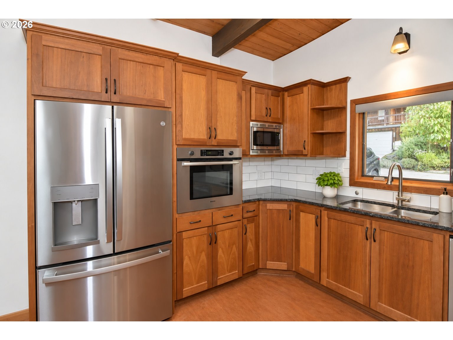 2630 Elinor St Property Photo 5