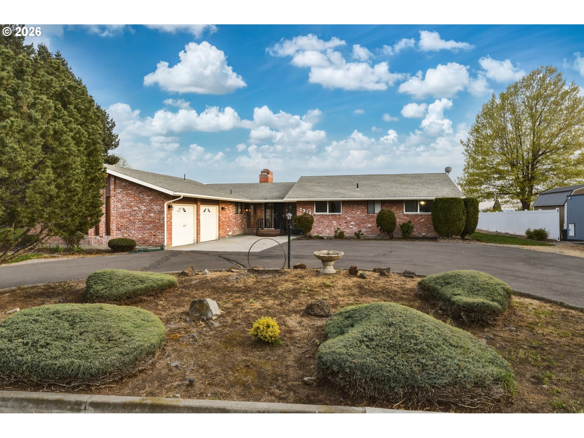 2314 Frazier Dr Property Photo 1