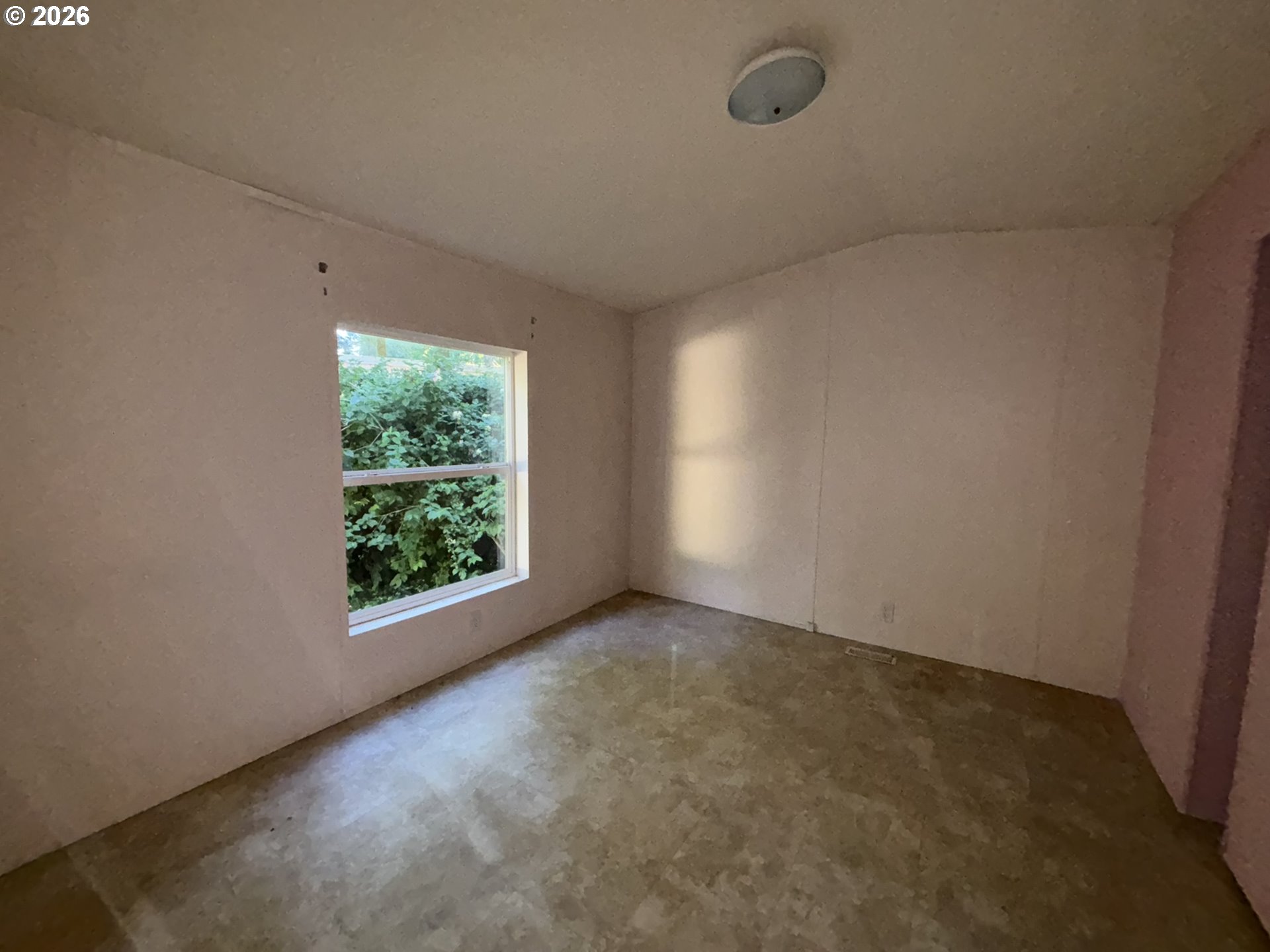 64 Outer Dr Property Photo 5