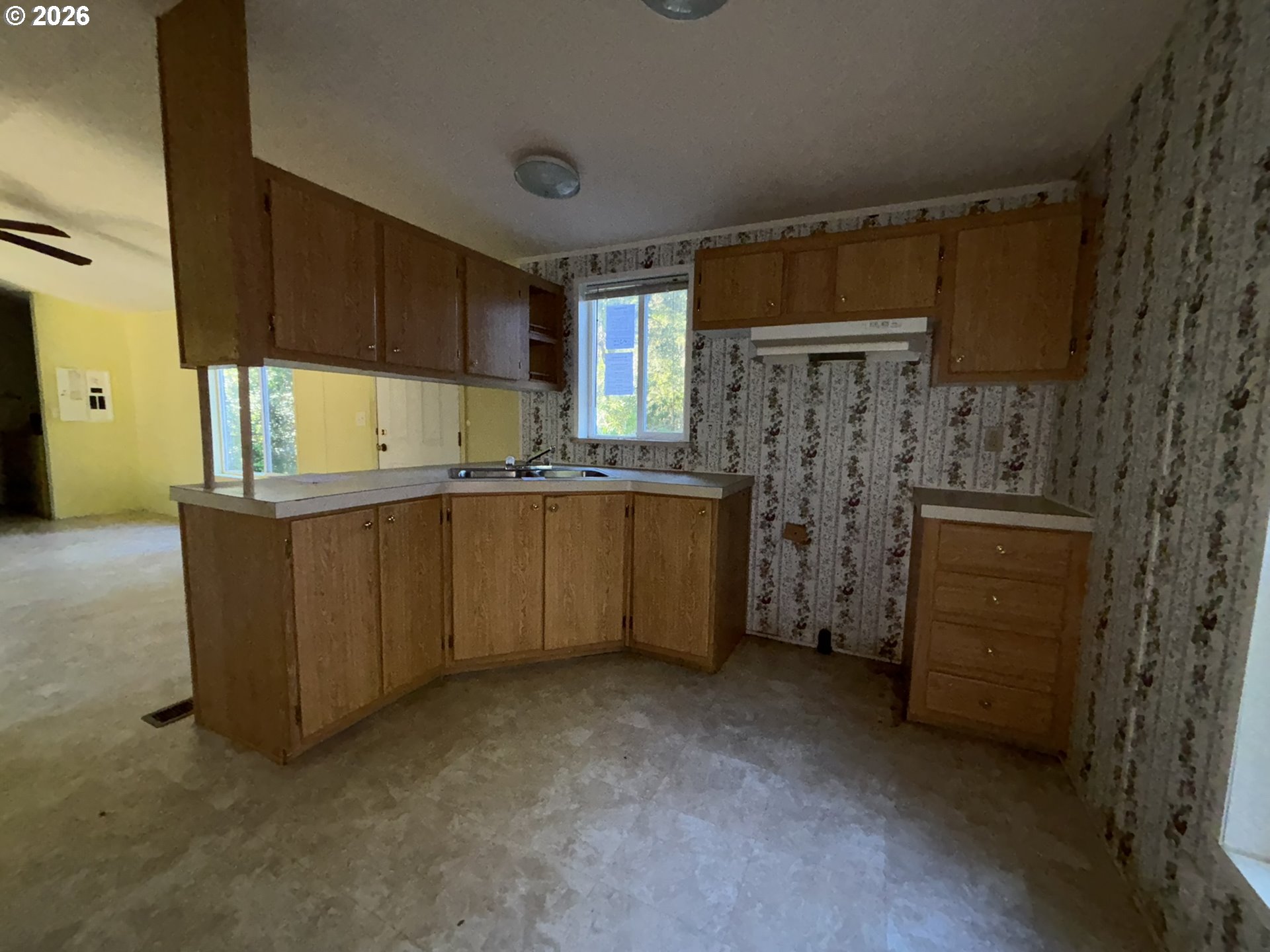 64 Outer Dr Property Photo 8