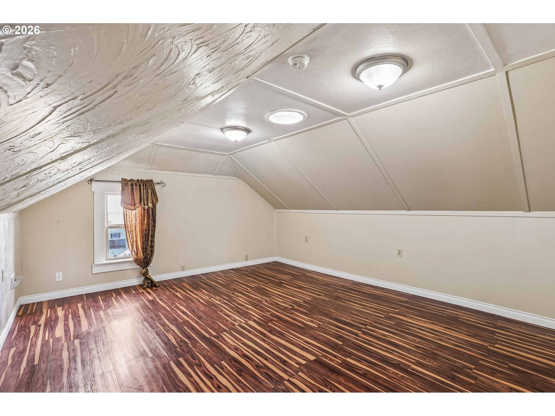 4100 Creston Ave Property Photo 18