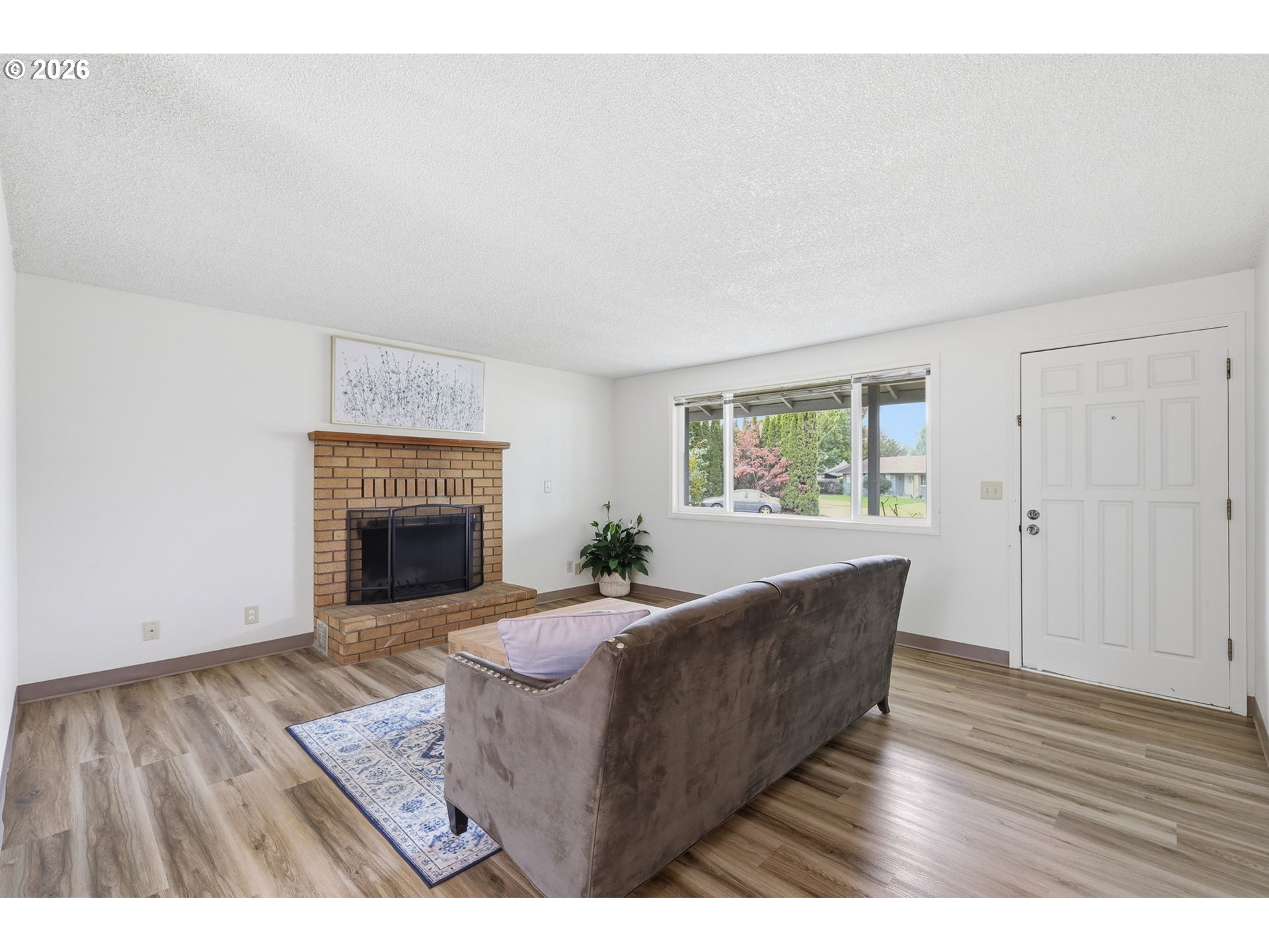 1575 Juhl St Property Photo 4