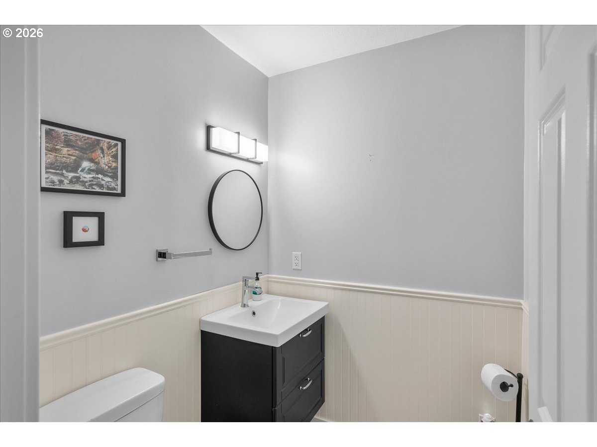 235 Se Kevin Way Property Photo 25