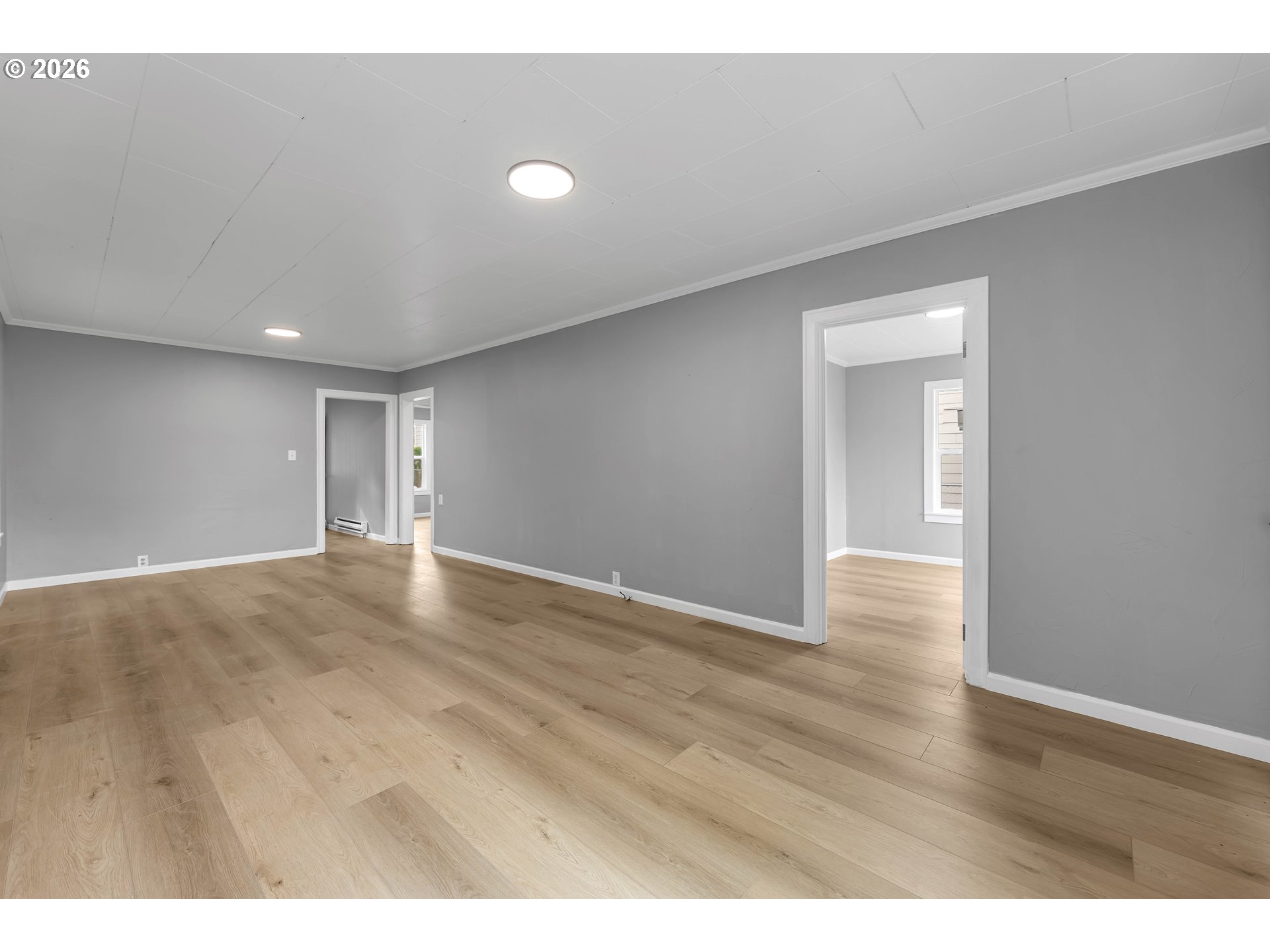 1065 7th Ave Property Photo 5