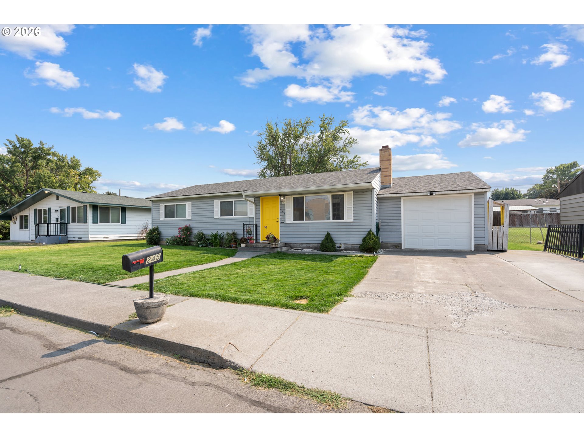 245 W HIGHLAND AVE Property Photo 1