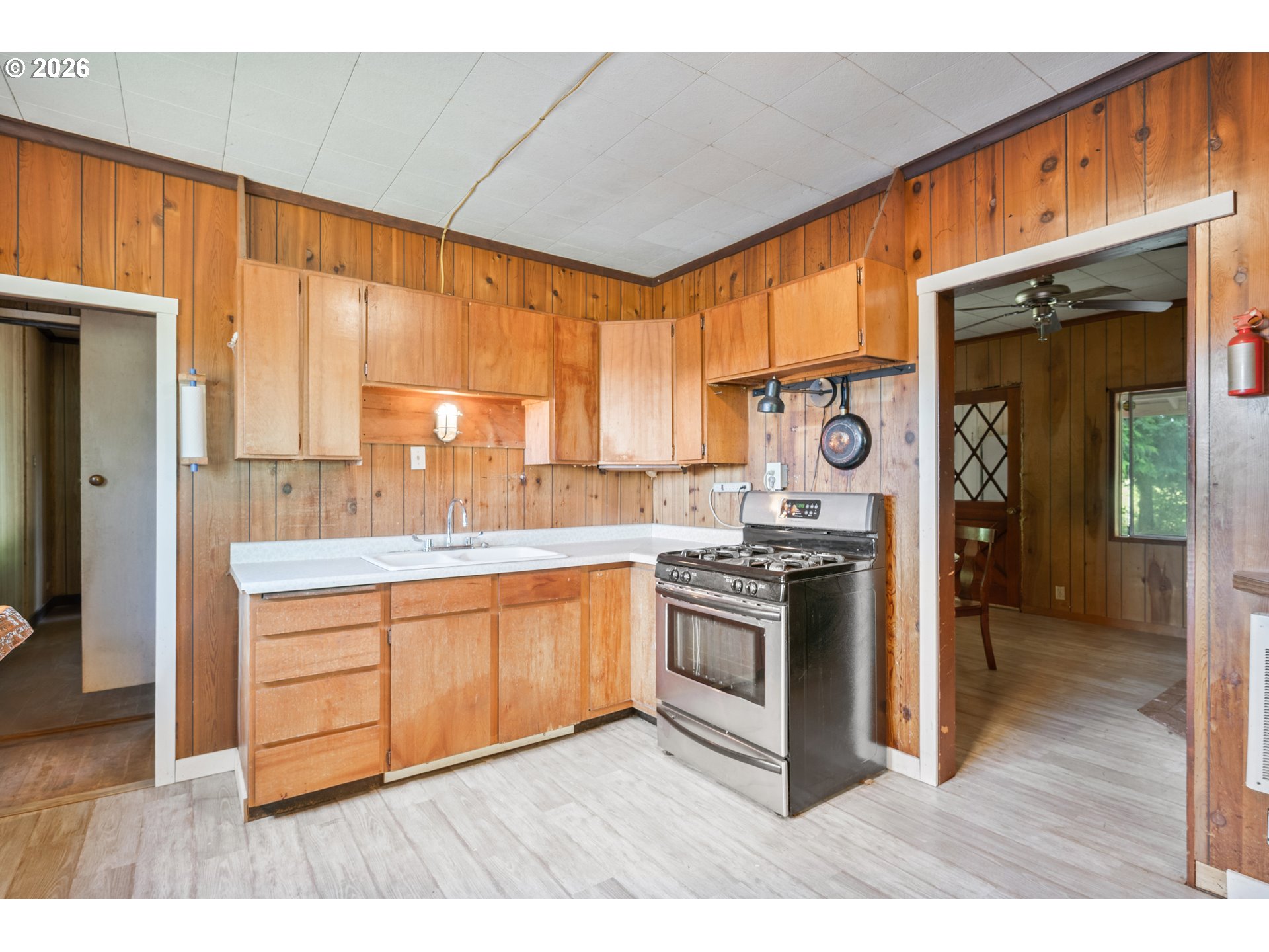 12270 Marshland Rd Property Photo 8