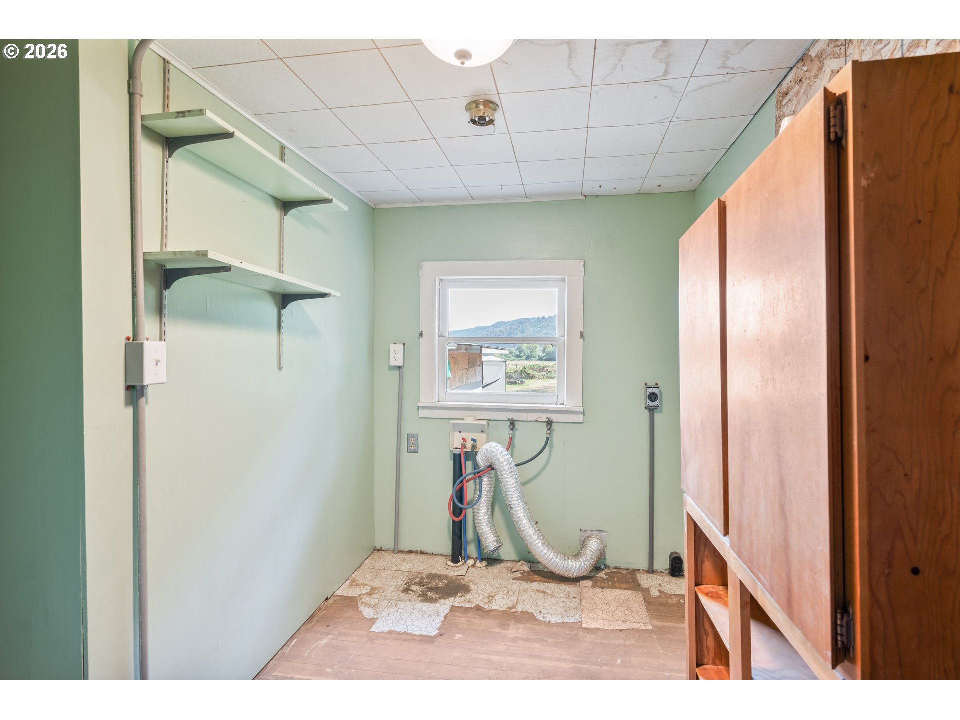 12270 Marshland Rd Property Photo 13
