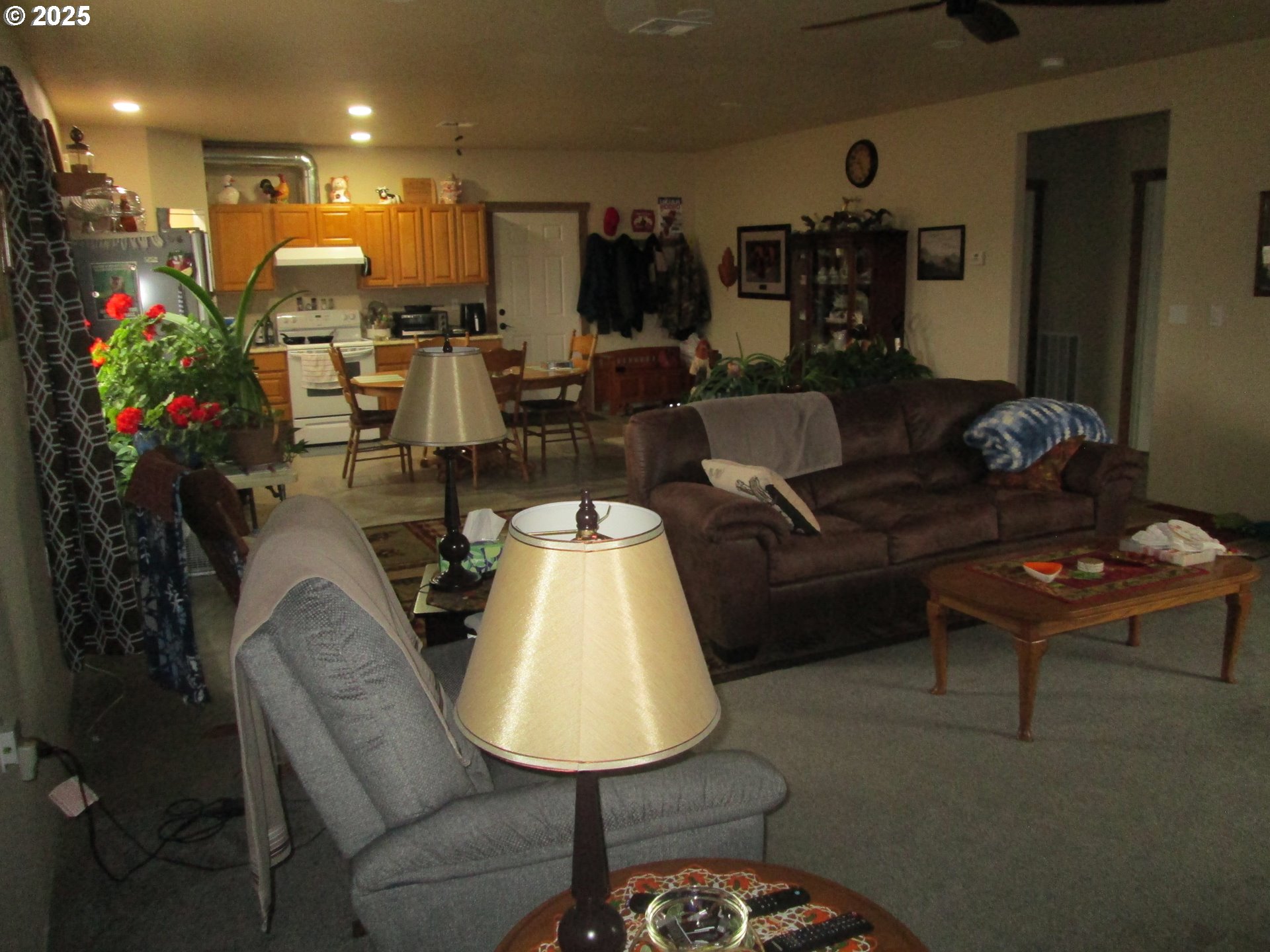404 N Pendleton Ave Property Photo 6